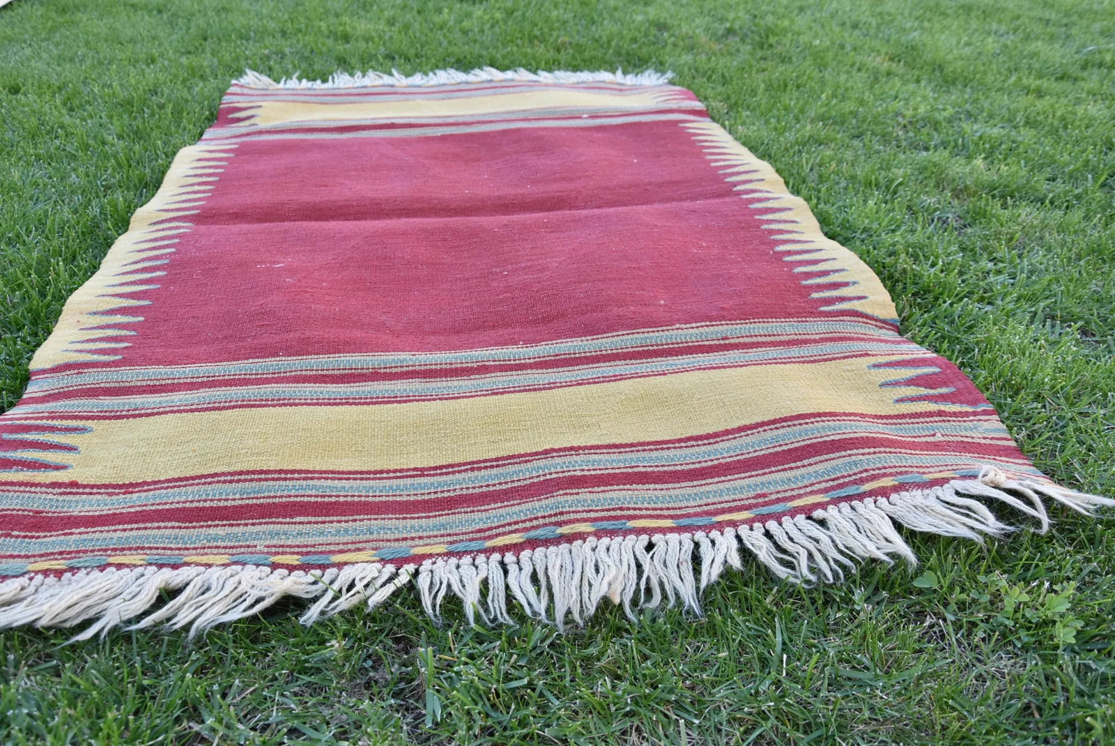 1970s Traditional Hand Knotted Turkish Cappadocia Small Size Kilim Rug - 5