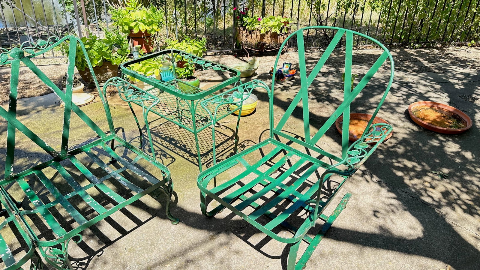 Vintage Woodard Chantilly Rose Iron Sectional Sofa, Rocker & Side Table - 3