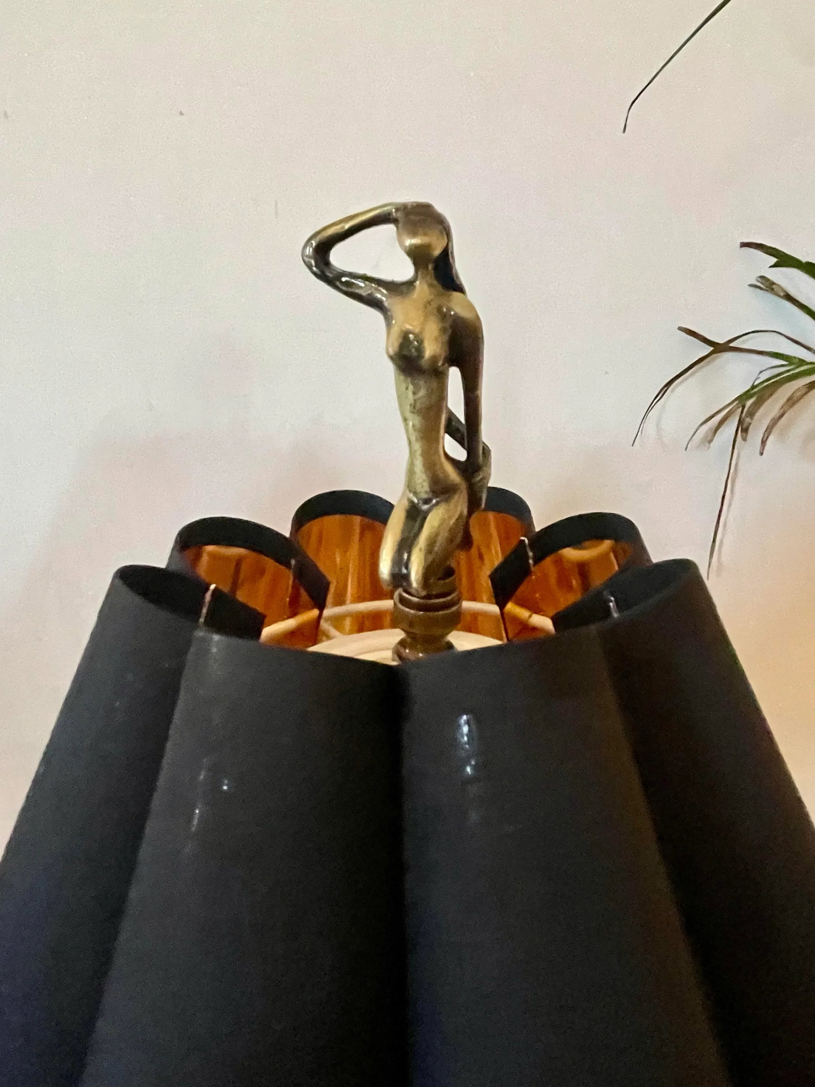 Early 20th Century Alabaster Column Lamp - a Pair - 7