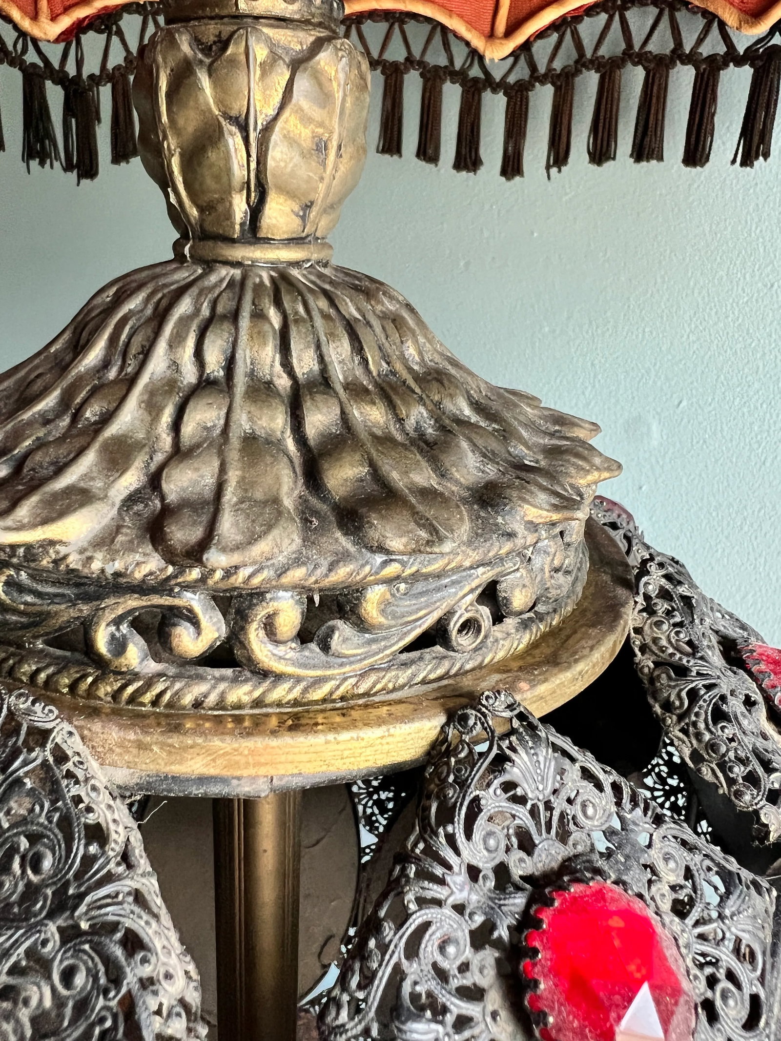 Mid 20th Century Falkenstein Victorian Gothic Revival Red and Black Table Lamp - 5