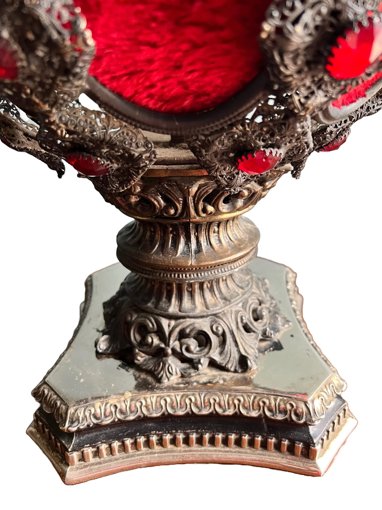 Mid 20th Century Falkenstein Victorian Gothic Revival Red and Black Table Lamp - 8