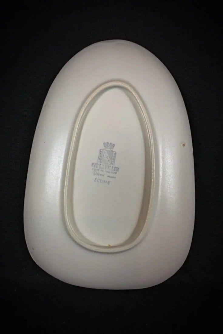 Early 20th Century Nidervillier "Ecume" Hand-Decorated Plate or Trinket Tray, Made in France - 2