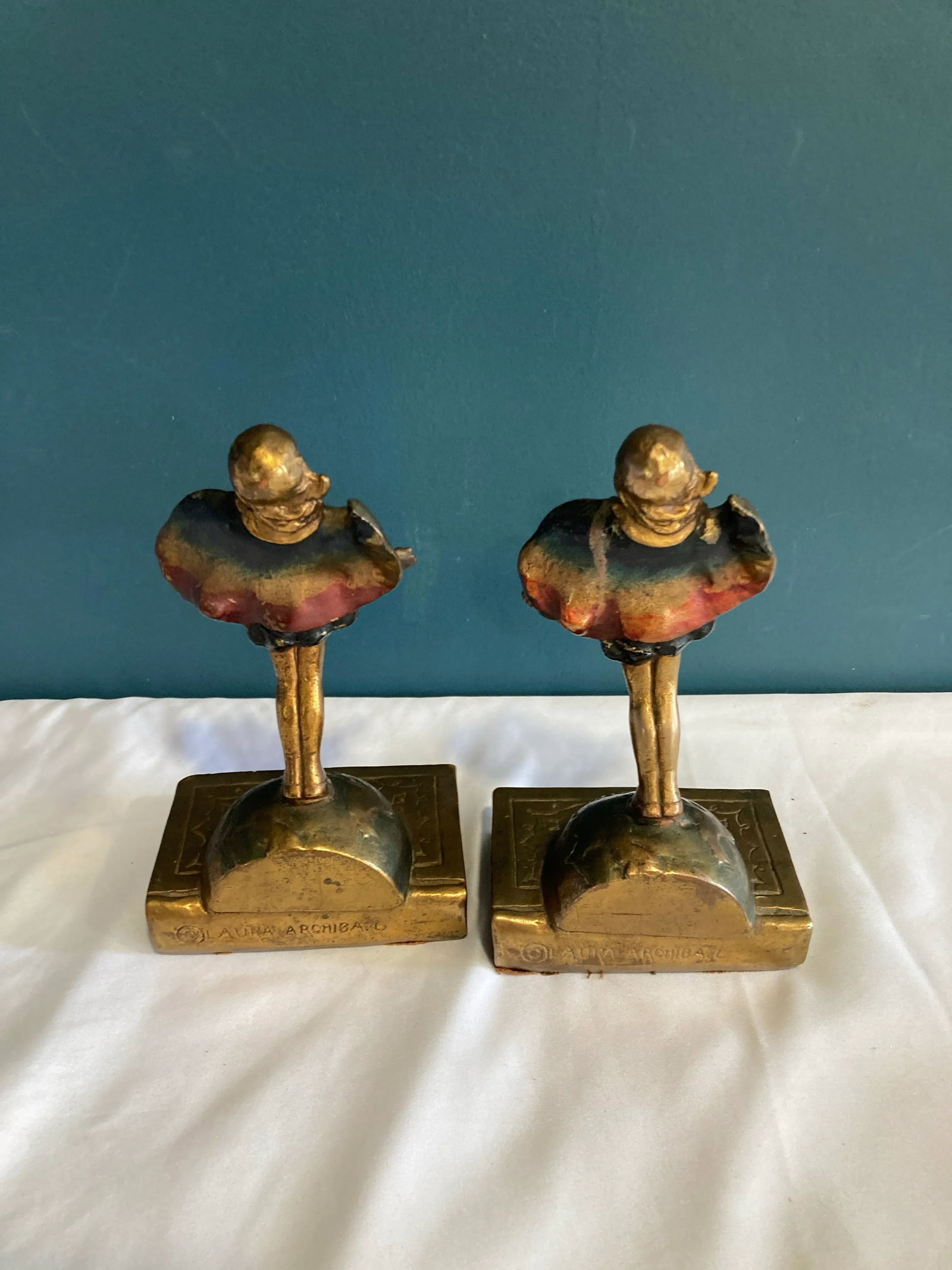 1920s Pompeian Bronze Bookends by Laura Archibald "Top of the World" - 2 Pieces - 8