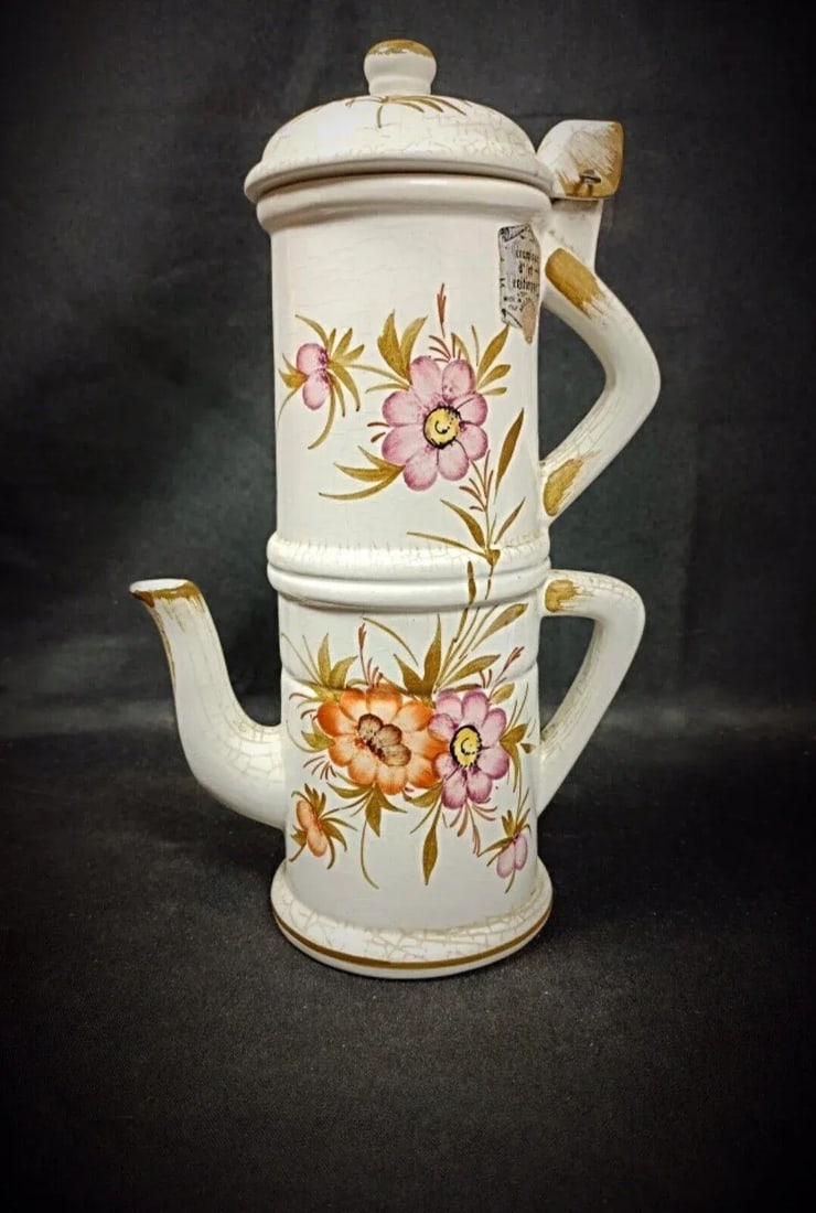 Antique 20th Century Venetian-Style Decorative Ceramic Tea Pot - 6