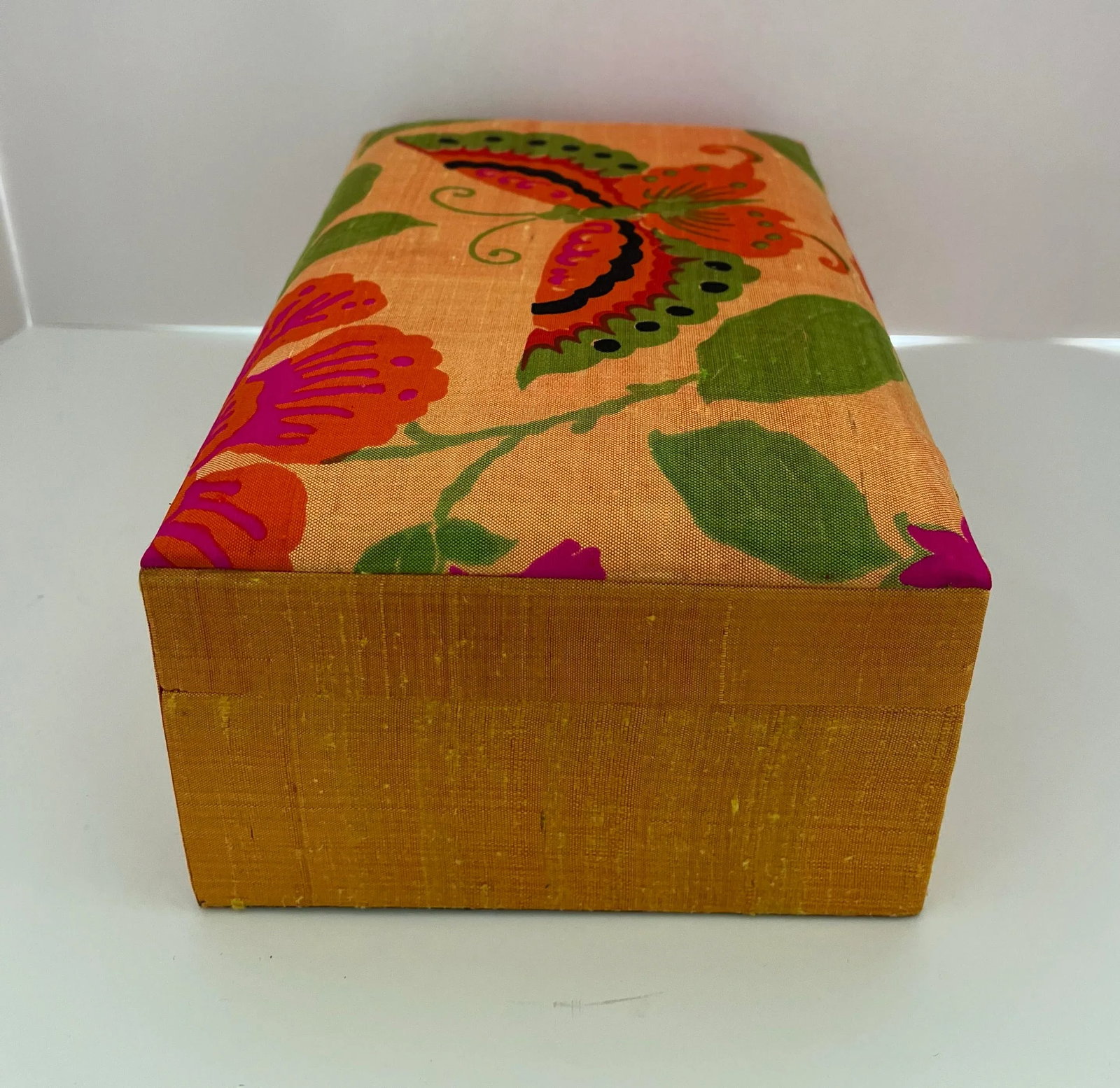 1970s Handwoven Thai Silk Butterfly Jewelry Box With Ring Rolls - 2