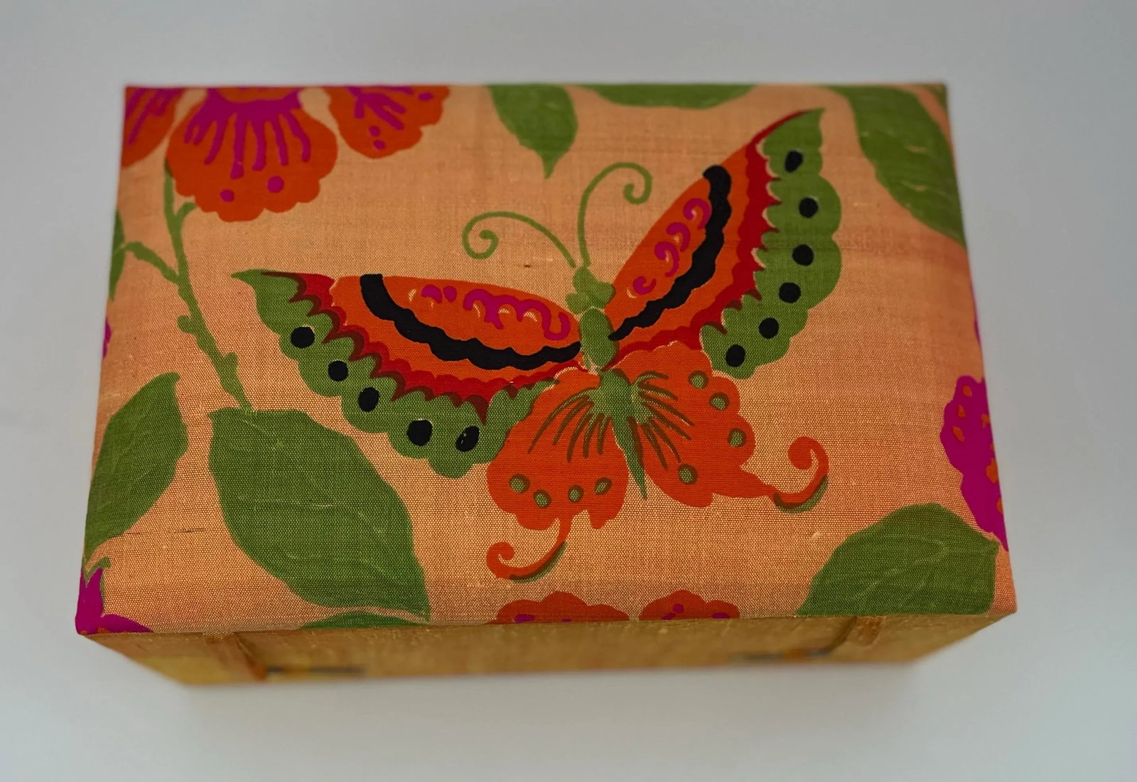 1970s Handwoven Thai Silk Butterfly Jewelry Box With Ring Rolls - 4
