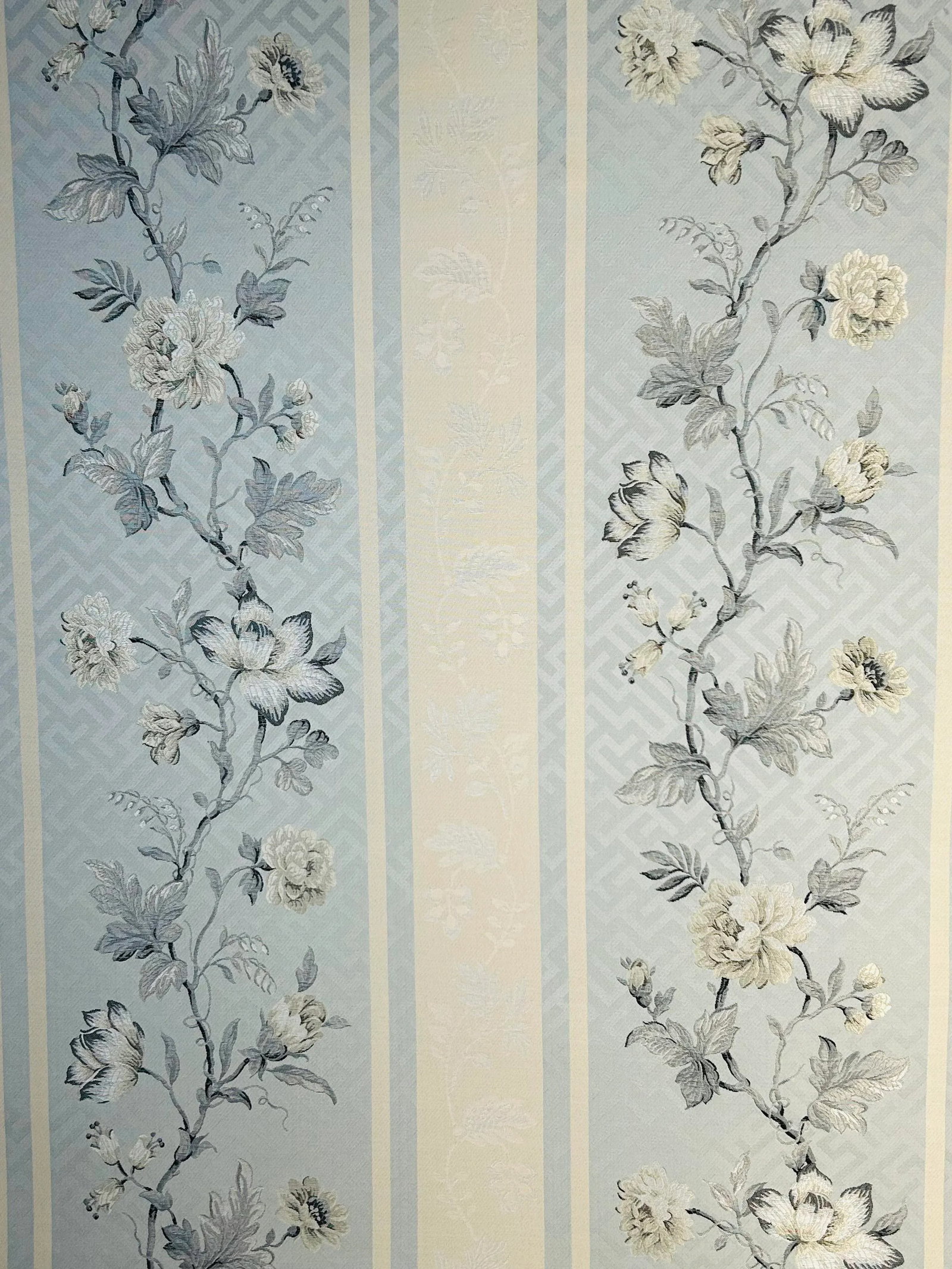 Fret's "Modern Floral" Jacquard- 29.5 Yards - 2