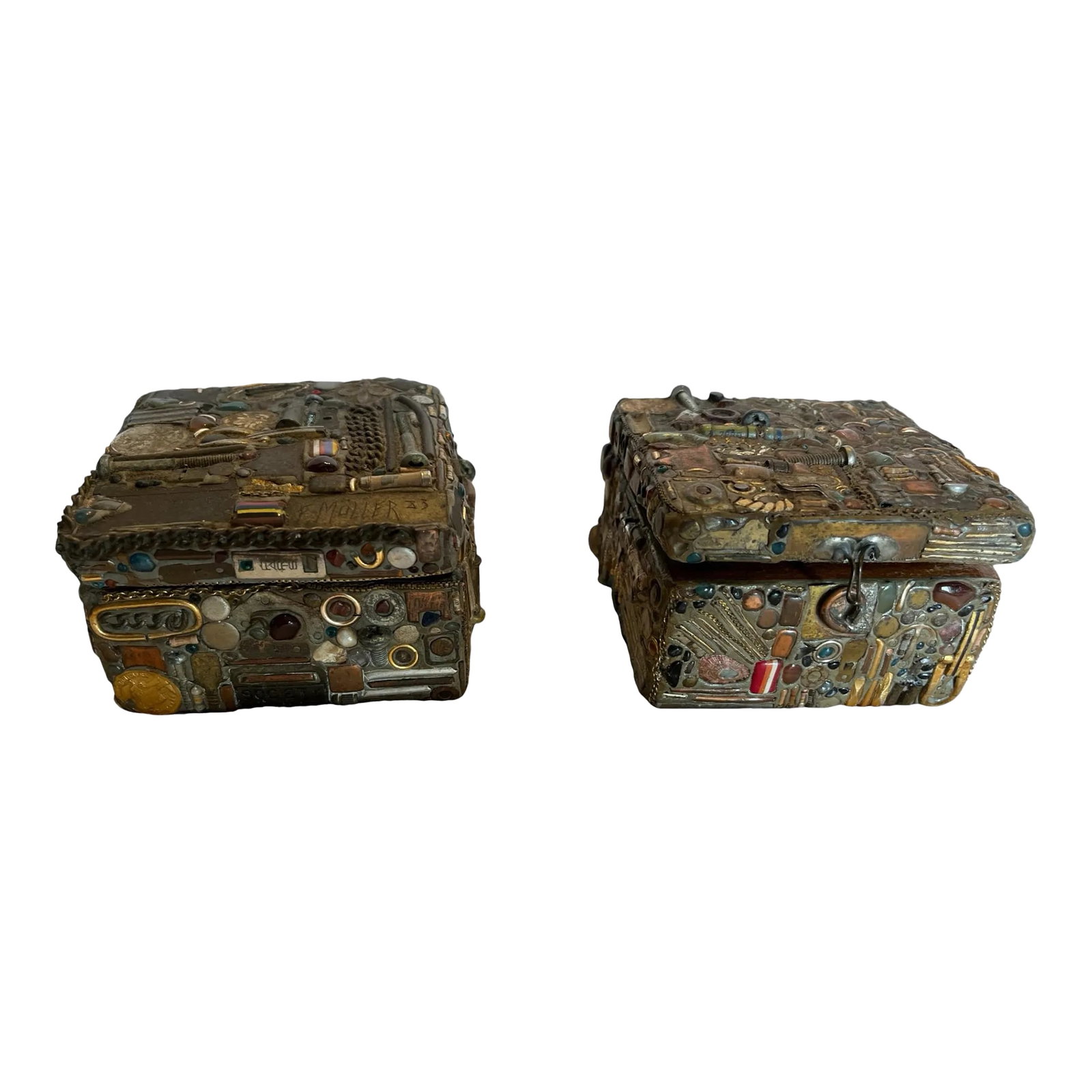 1980s Pair of Decorative Boxes With Found Objects by Brazilian Sculptor Francisco Moller (1 of 8)