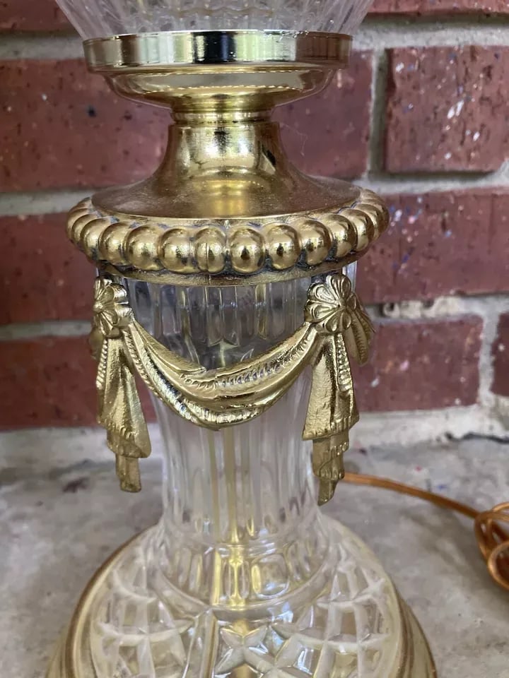1990s Pair of Gold Tone Hollywood Regency Metal & Cut Glass Large Table Lamps - 5