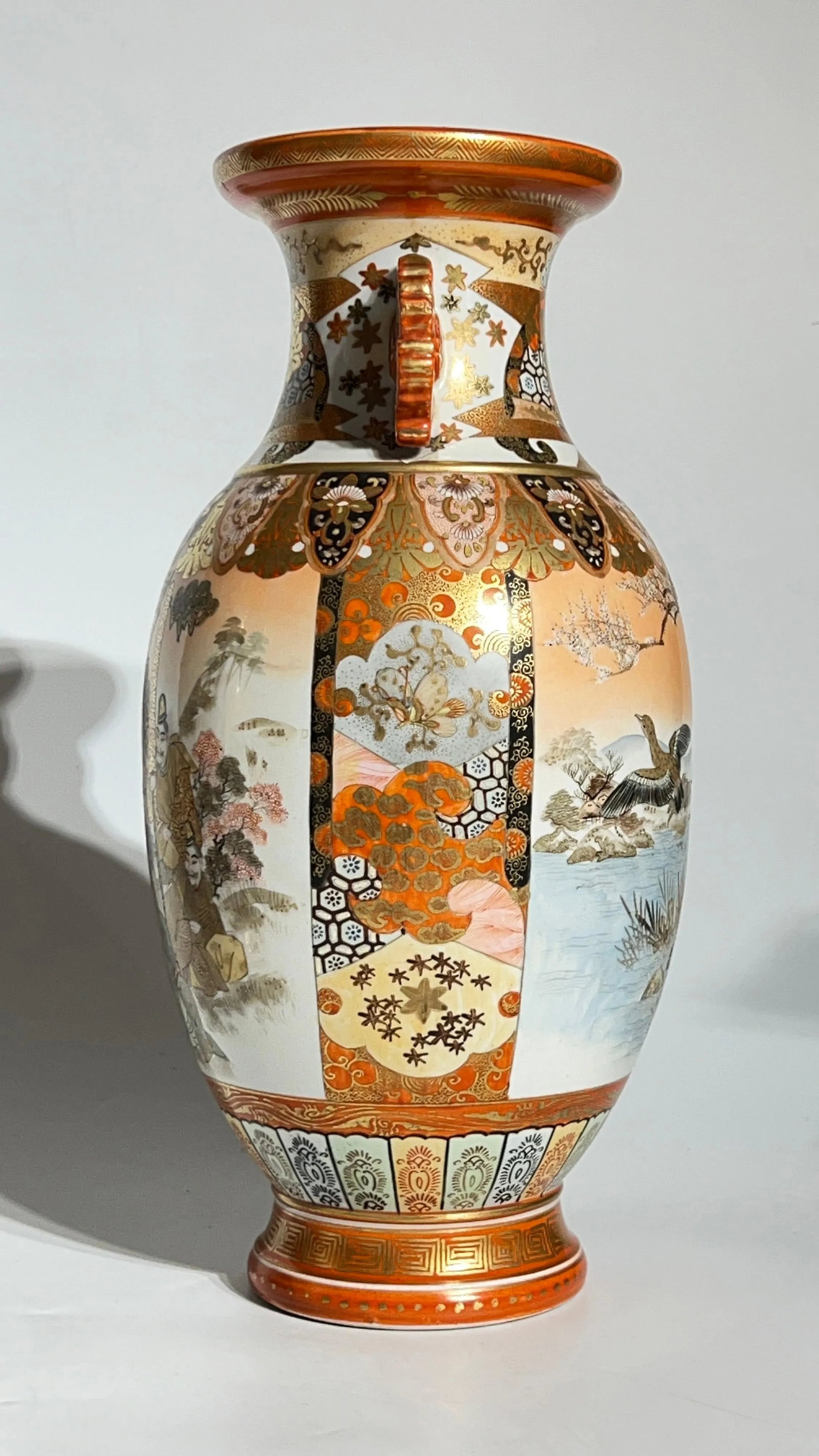 Japanese Kutani Porcelain Vases - A Pair - 11