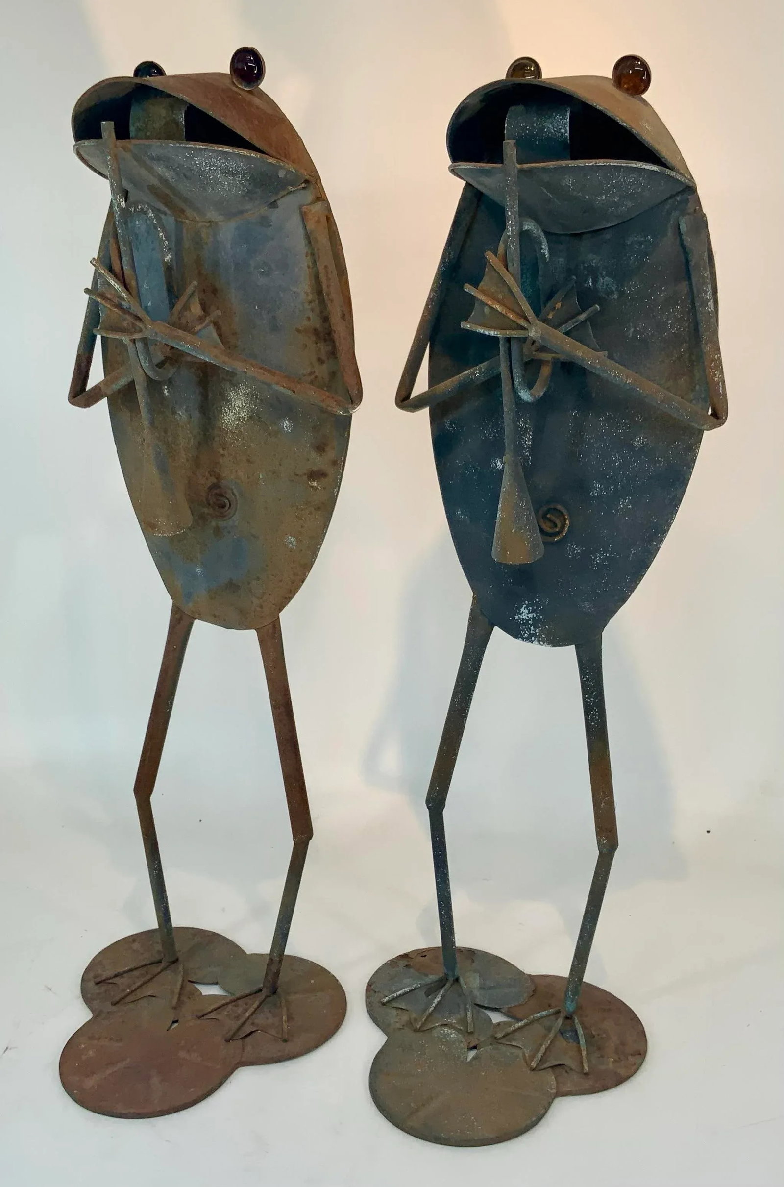 Pair of Vintage Tin Metal Frogs Garden Ornaments - 2