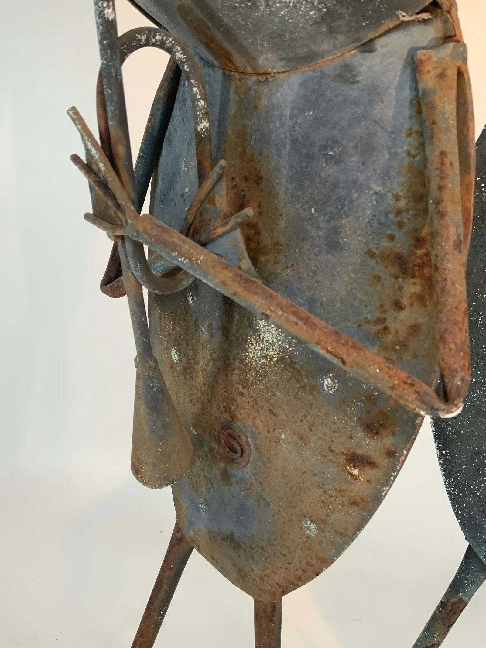 Pair of Vintage Tin Metal Frogs Garden Ornaments - 9