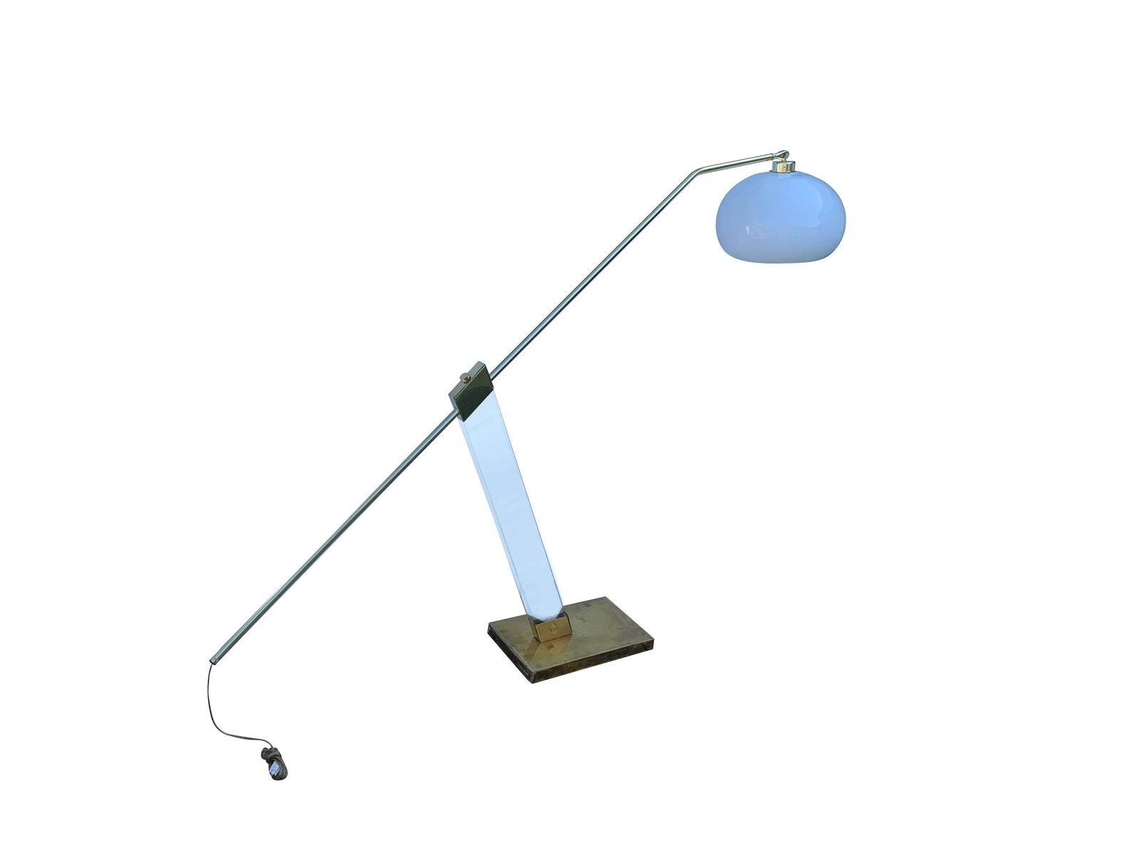 Mid 20th Century Vintage Brass and Lucite Floor Lamp - 2