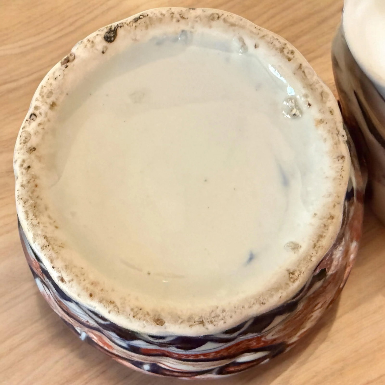Antique Japanese Pair of Late Meiji Period Hand Painted Porcelain Imari Style Lidded Ginger Jars - 10