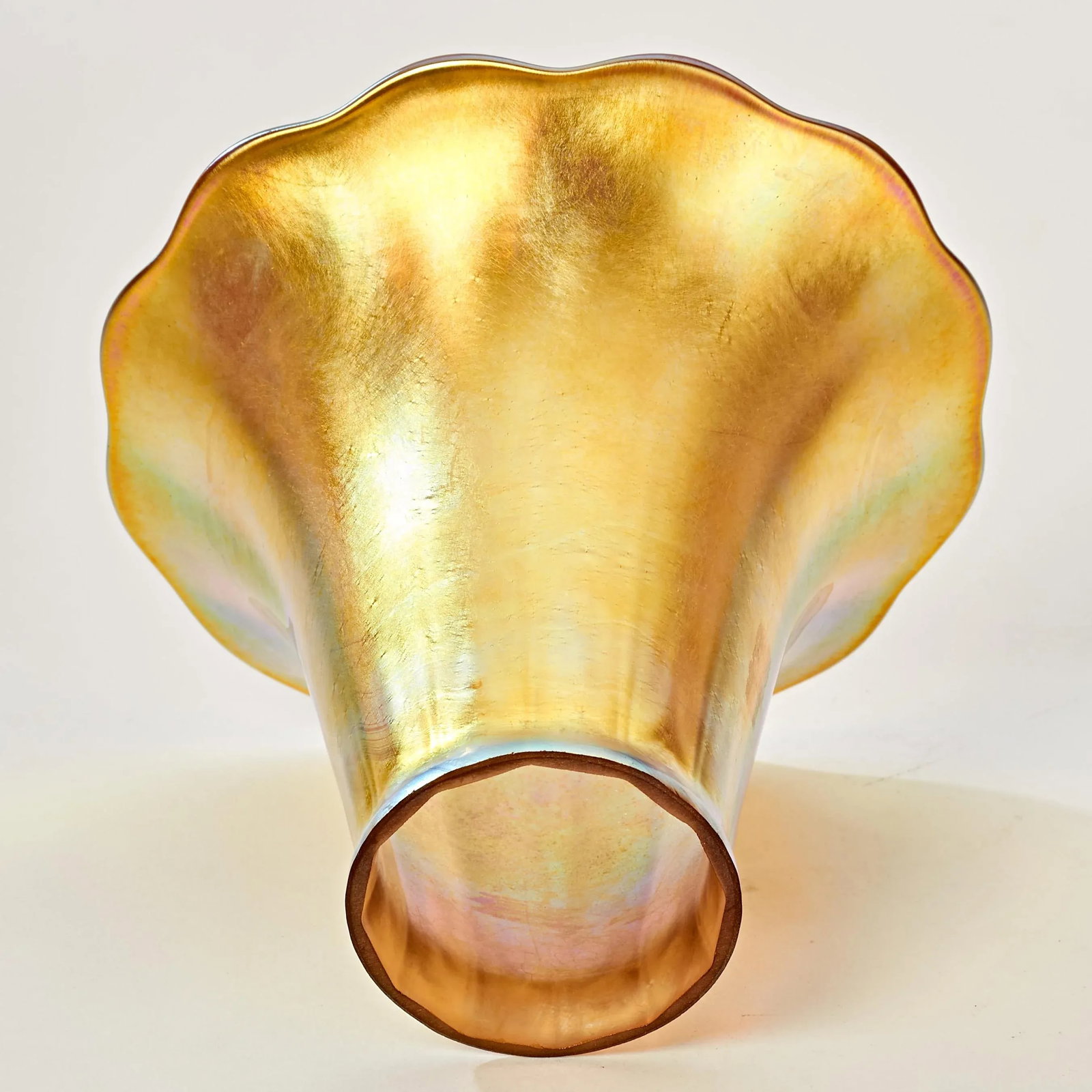 Mid 20th Century Tiffany Style Tulip Glass Lamp Shade - 6