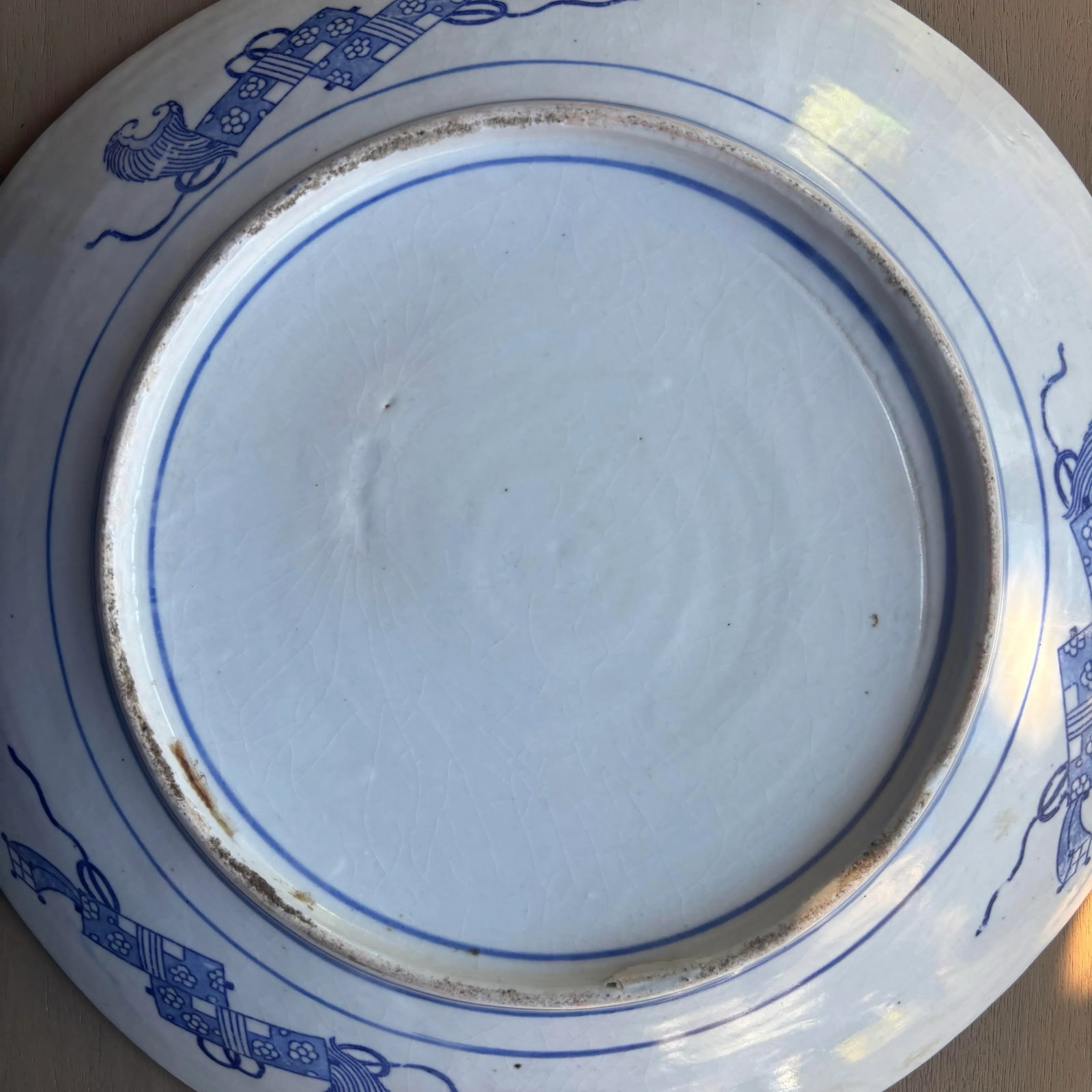 Antique Japanese Imari Ware Porcelain Blue and White Hand Painted Charger Platter, Meiji Period (186 - 3