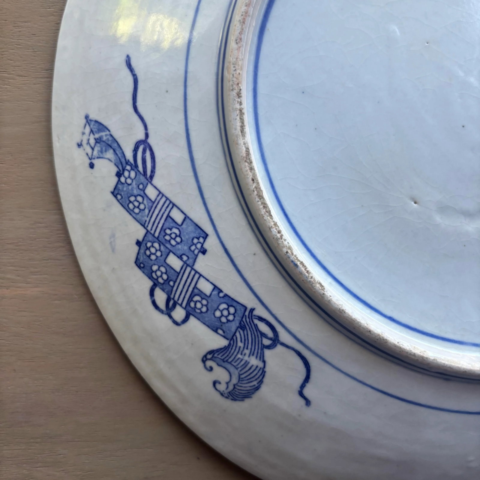 Antique Japanese Imari Ware Porcelain Blue and White Hand Painted Charger Platter, Meiji Period (186 - 9