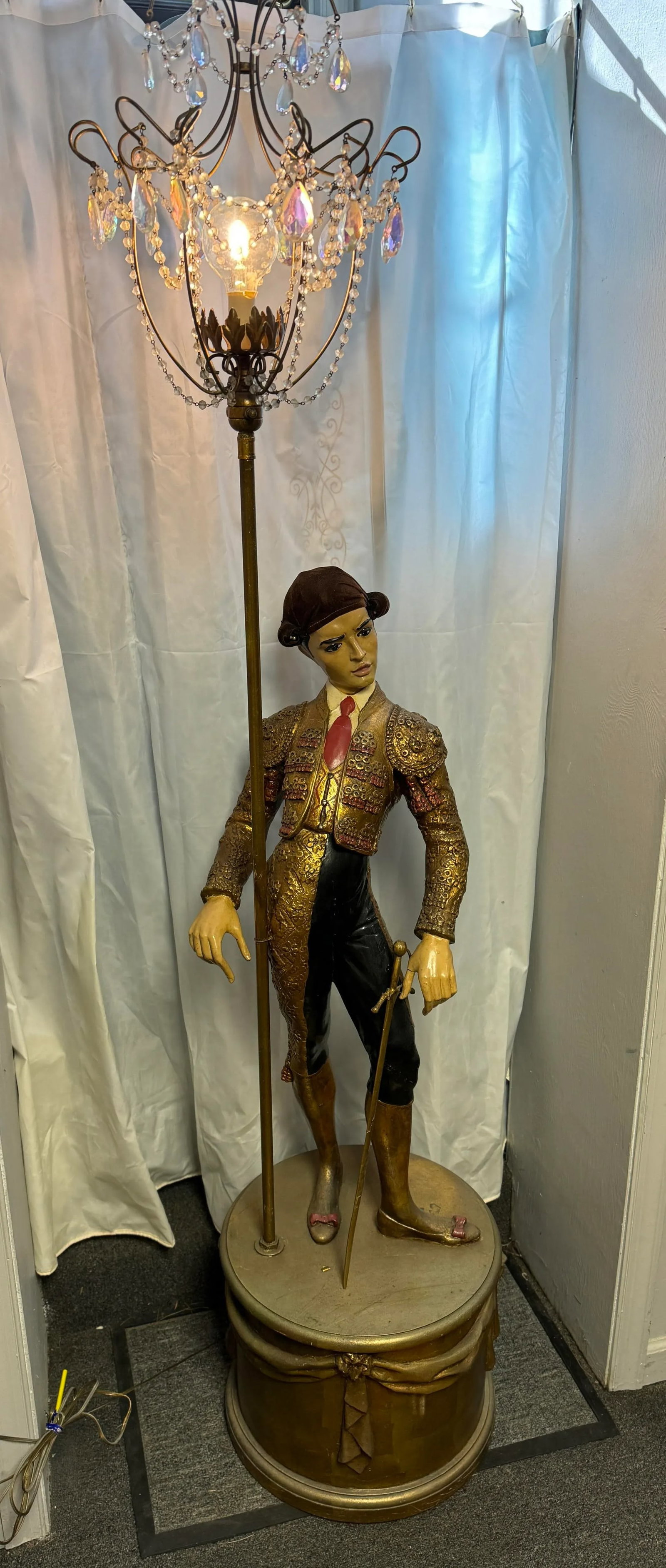 Vintage Don Rickles Matador Floor Lamp - 4