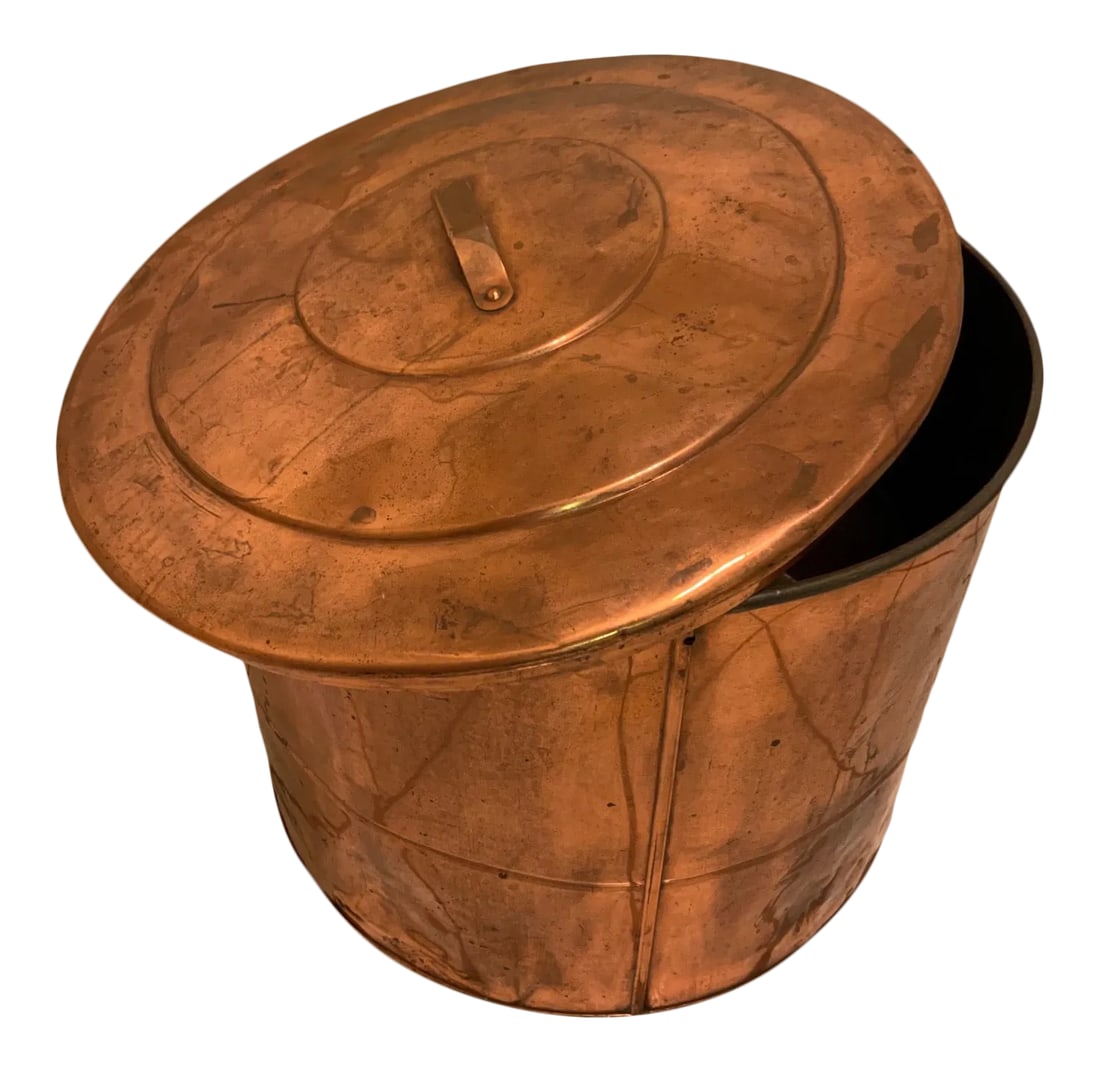 40 Gallon Copper Moonshine Pot: Vintage 40 Gallon Copper Moonshine -Made in USA. Huge pot with lid. Condition: Good - Wear consistent with age and use. The wardrobe is in very good Vintage condition. Please expect some dents, marks 