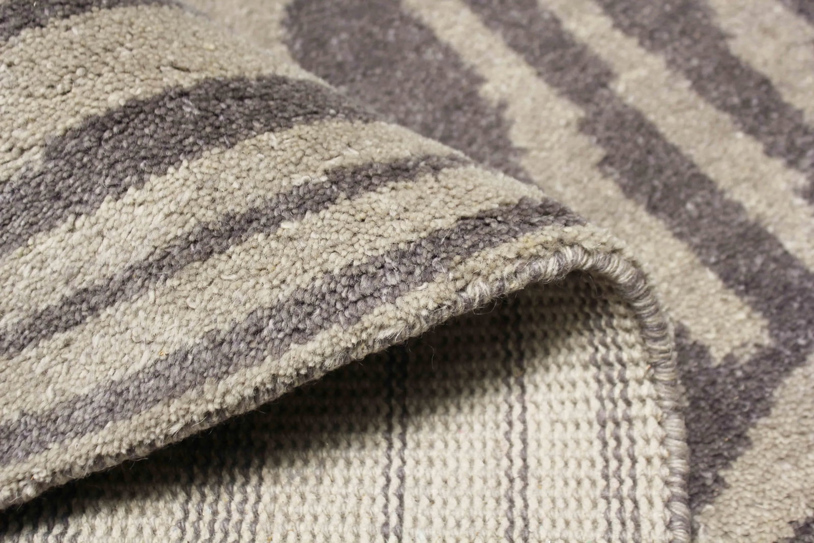 6' X 9' Gray Hand-Knotted Wool Rug- 2020 Aara Rugs - 3