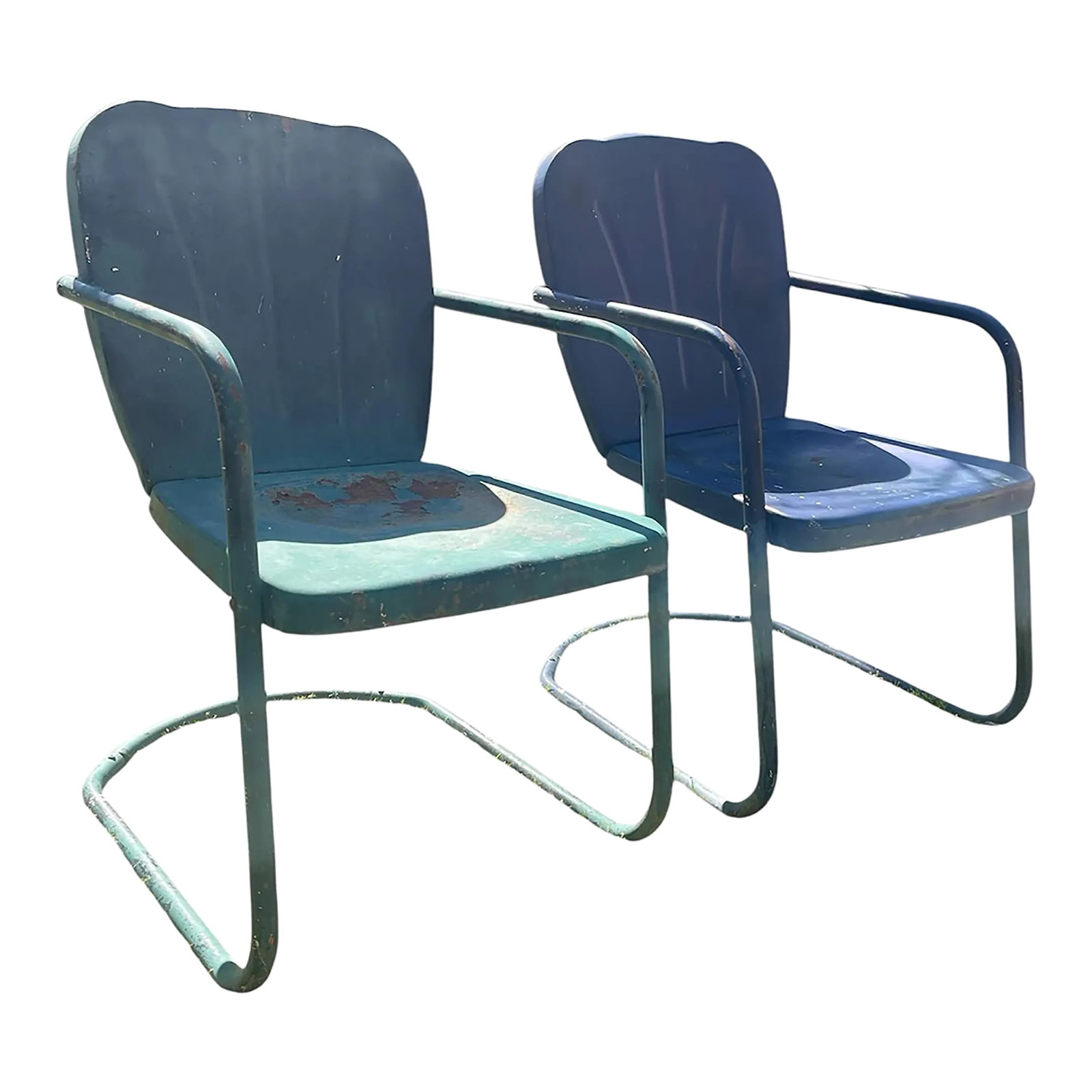 Vintage Metal Mid Century Outdoor Chairs ~ Set of 2: Beautiful Set of 2 Vintage Metal Rustic Chairs! They could use a little bit of cleaning up, but if you like the rustic style they work perfect right now! We also have more chairs of the same style, so