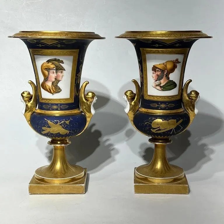 Pair of 19th Century Neoclassical Paris Porcelain Campana Form Vases - 4