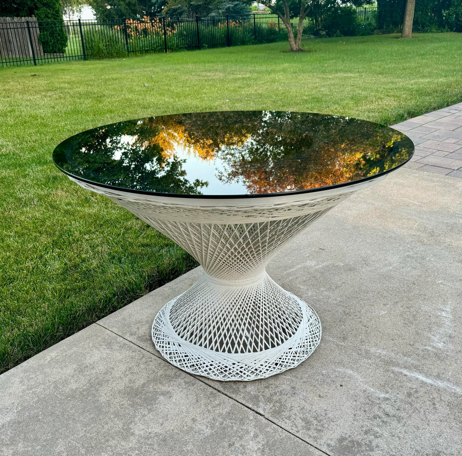 1970s Mid-Century Modern Russell Woodard Spun Fiberglass Dining Table, Attributed - 6
