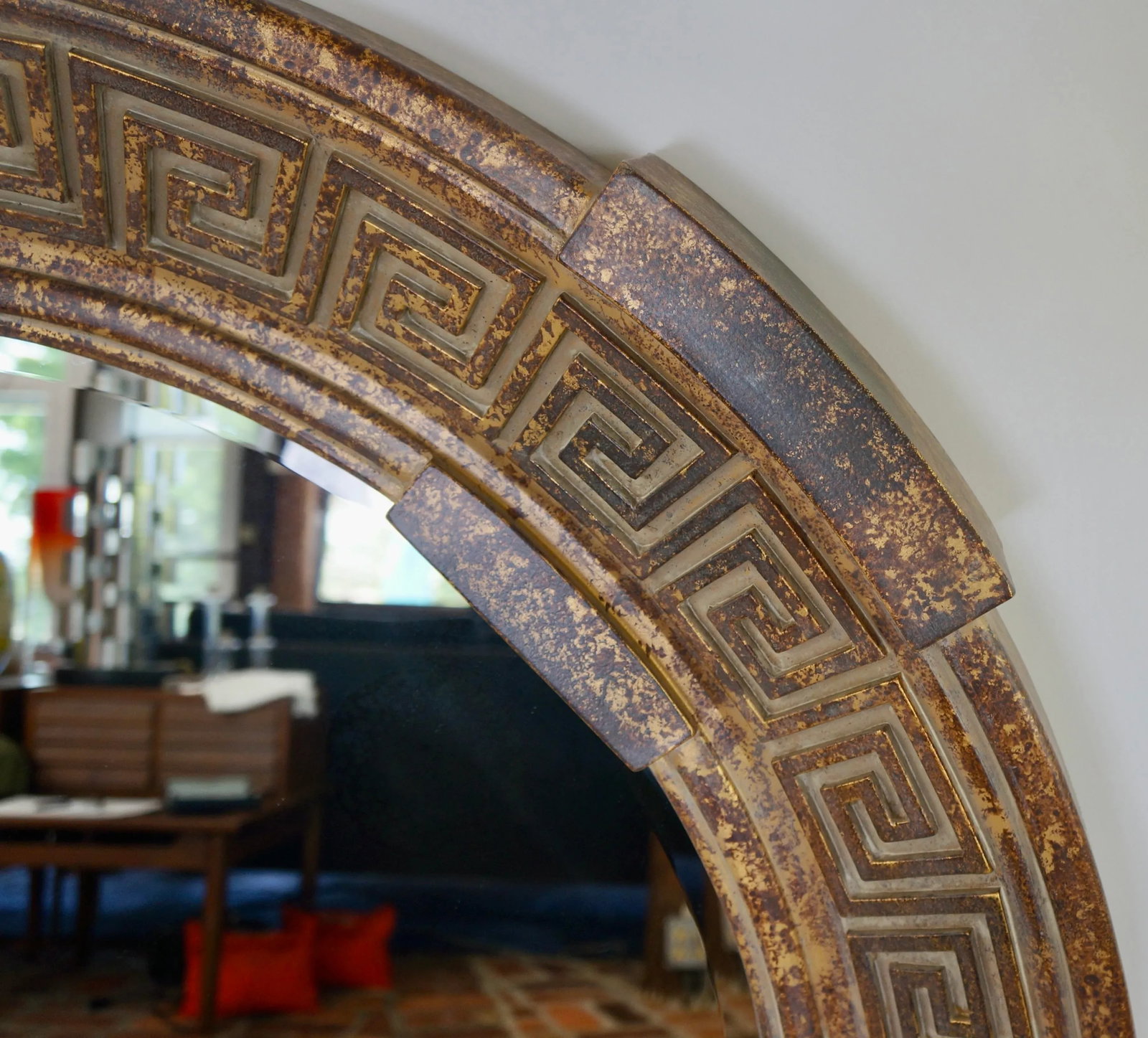 1980s Round Greek Key Wall Mirror - 8