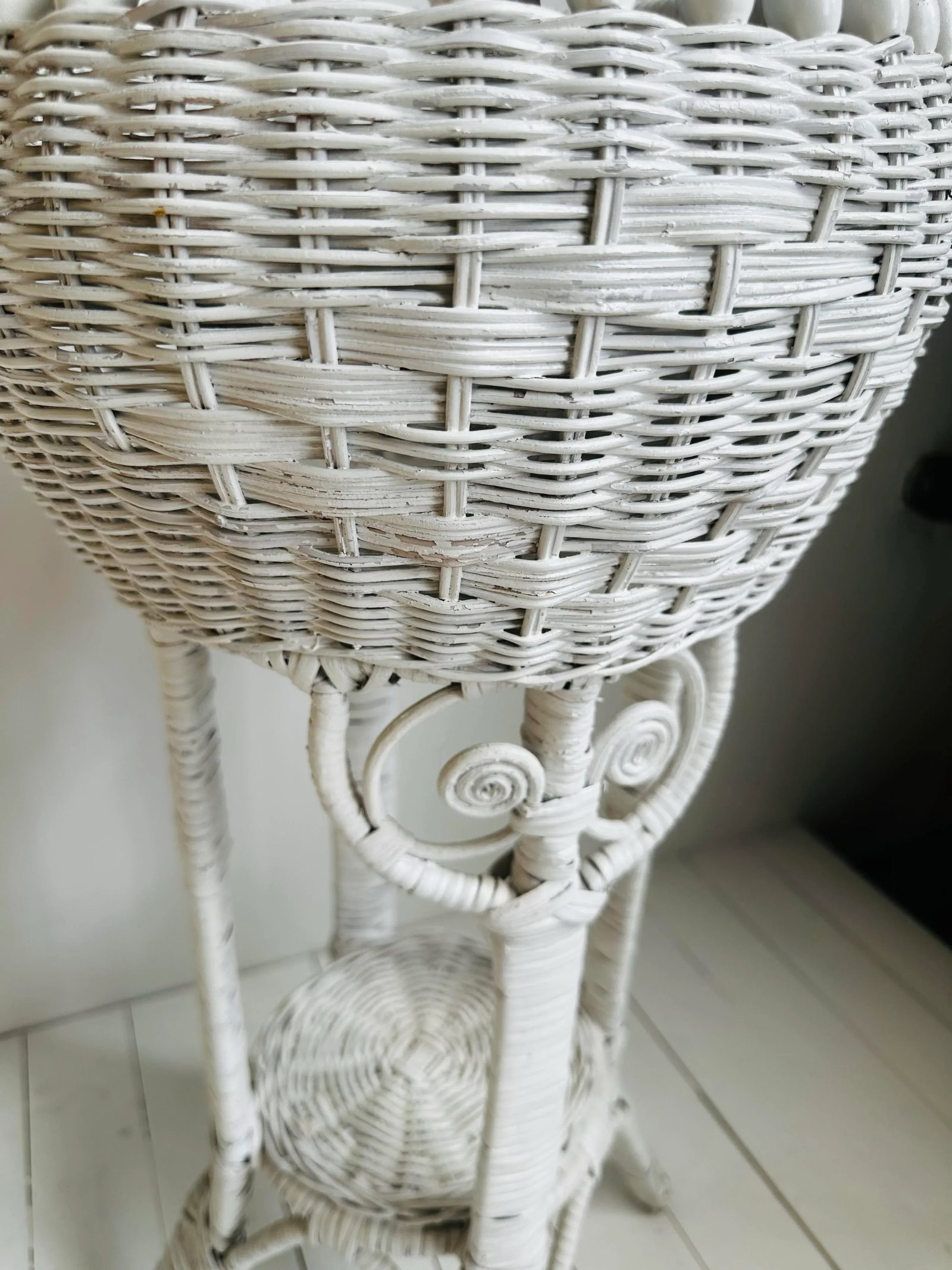 Vintage Victorian Painted White Wicker Indoor or Outdoor Plant Stand - 7