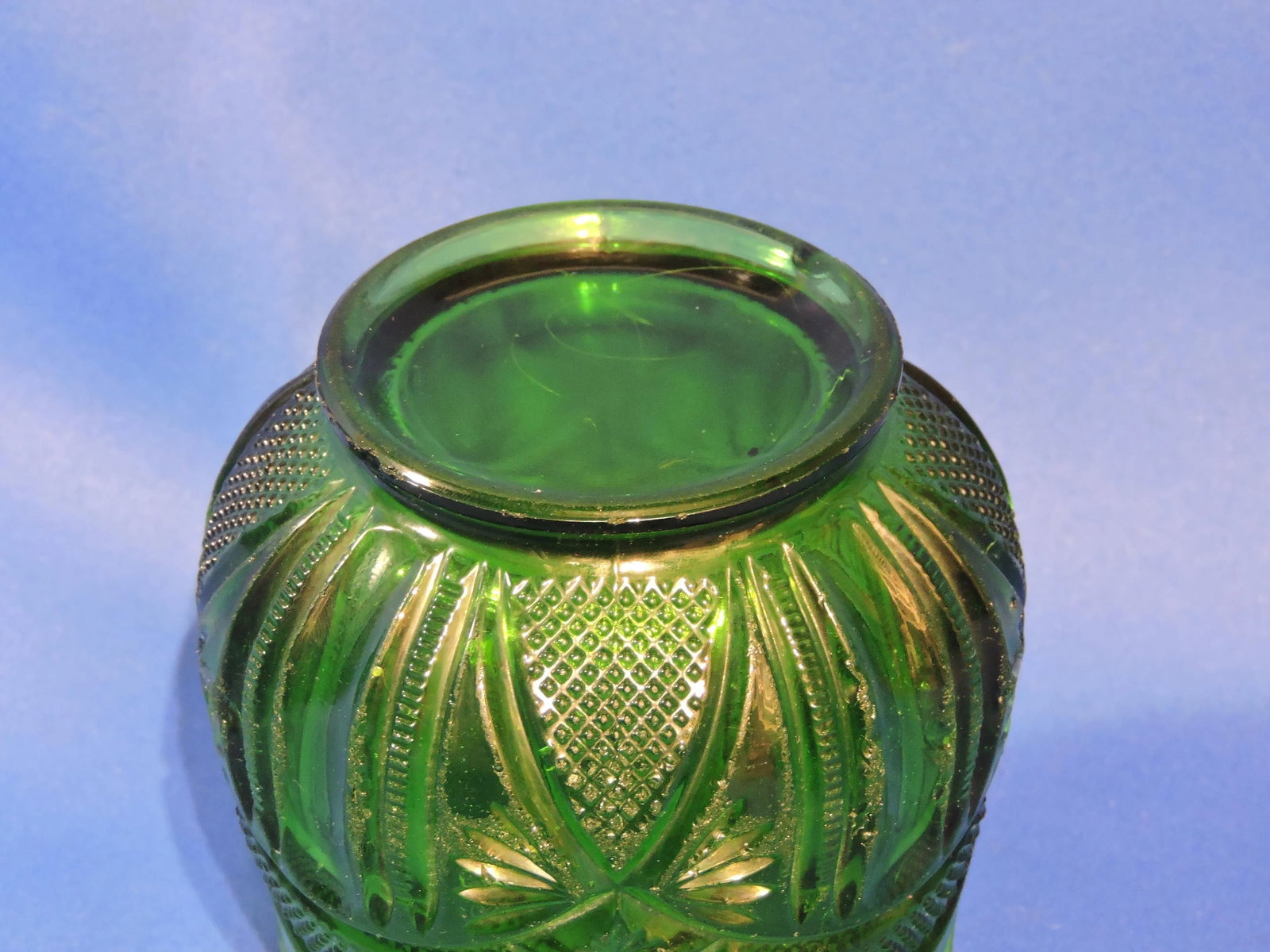 Circa 1890 McKee Glass Co. Hickman Green Gilded Sugar Bowl With Lid - 10