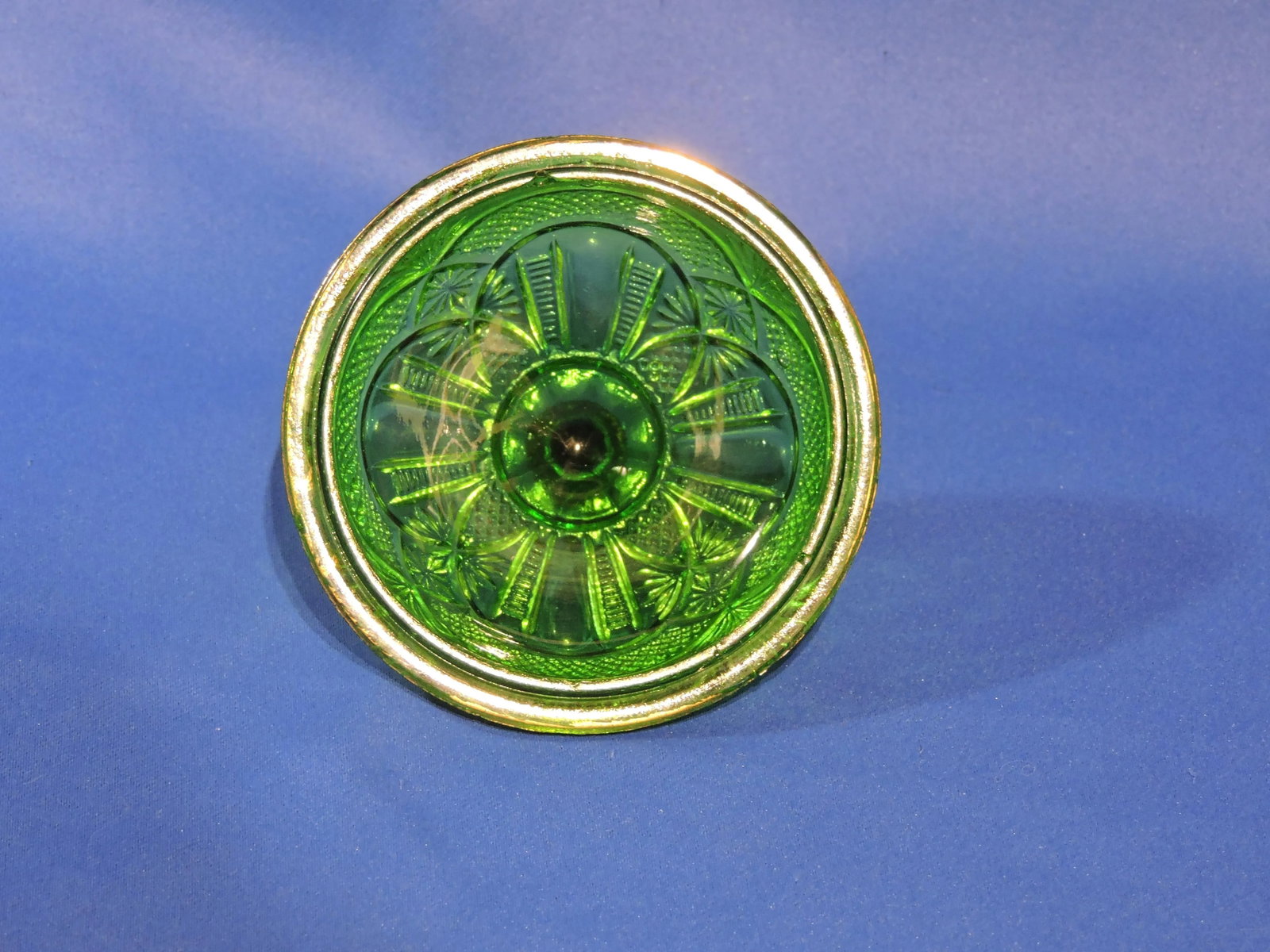 Circa 1890 McKee Glass Co. Hickman Green Gilded Sugar Bowl With Lid - 8