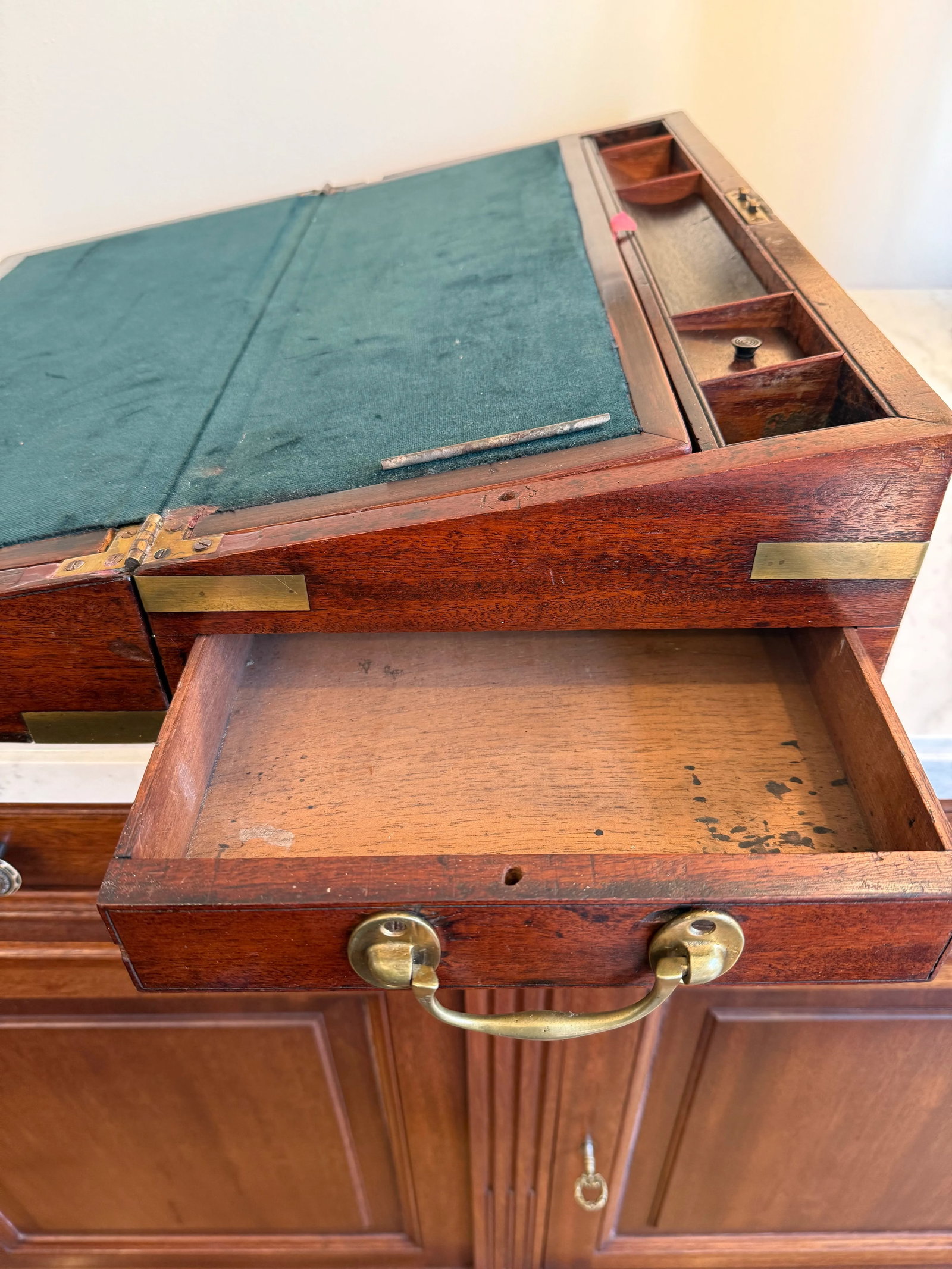 Mid 18th Century Campaign Writing Box - 3