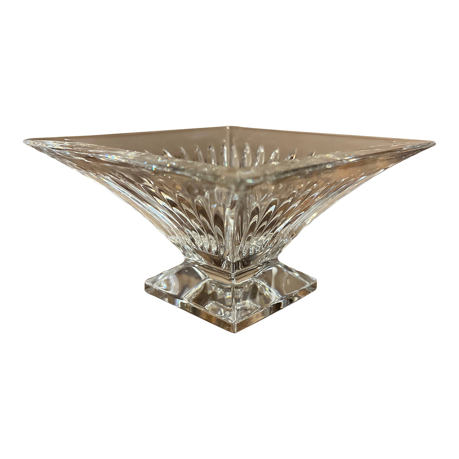 Waterford Clarion Crystal Bowl: Waterford Clarion Cyrstal Bowl includes: - original box - beautiful design - signed Waterford - measures top rim 6" square - measures 3.25" height - measures base 2.75" square Condition: Alterations: 