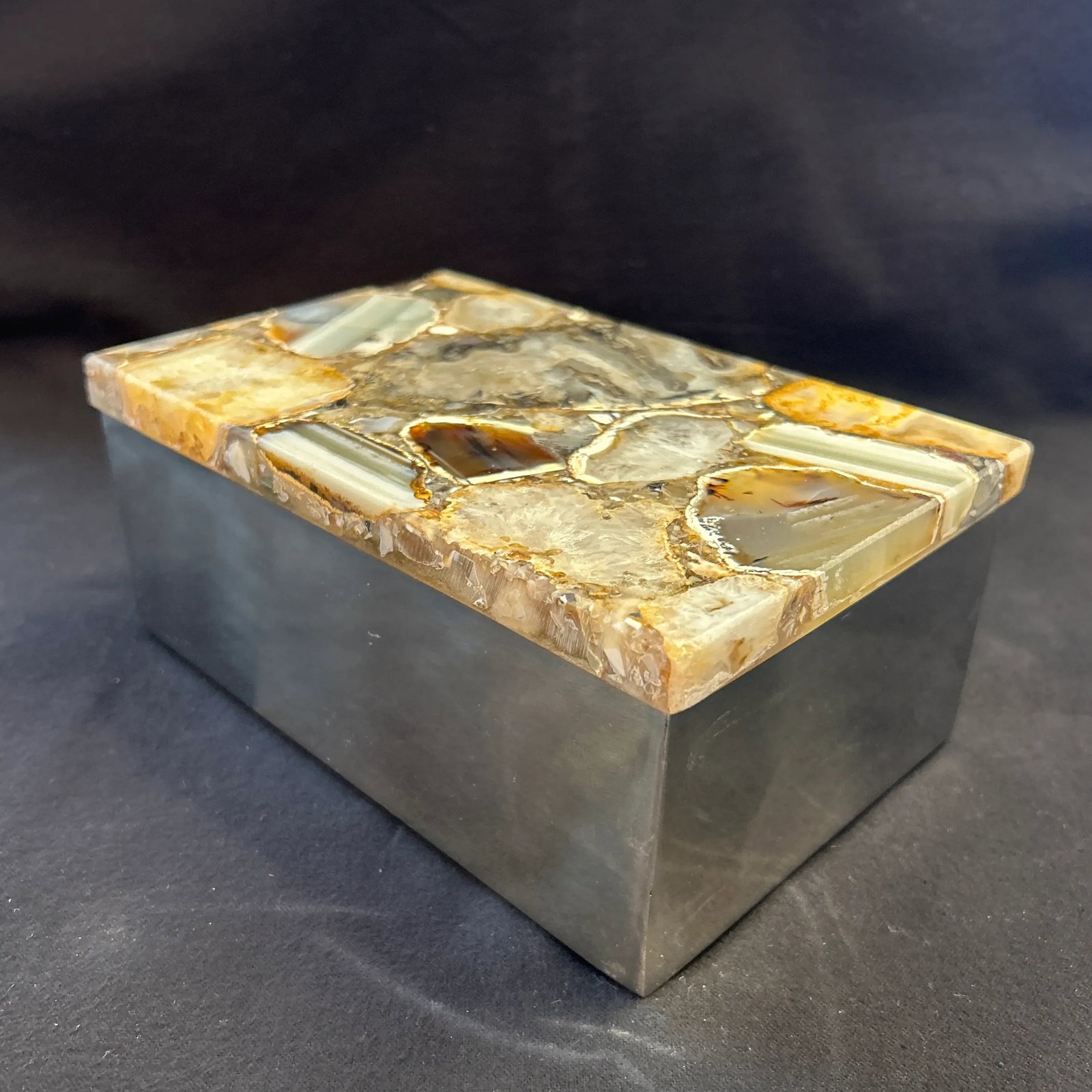 Agate and Steel Accessories Box - 4