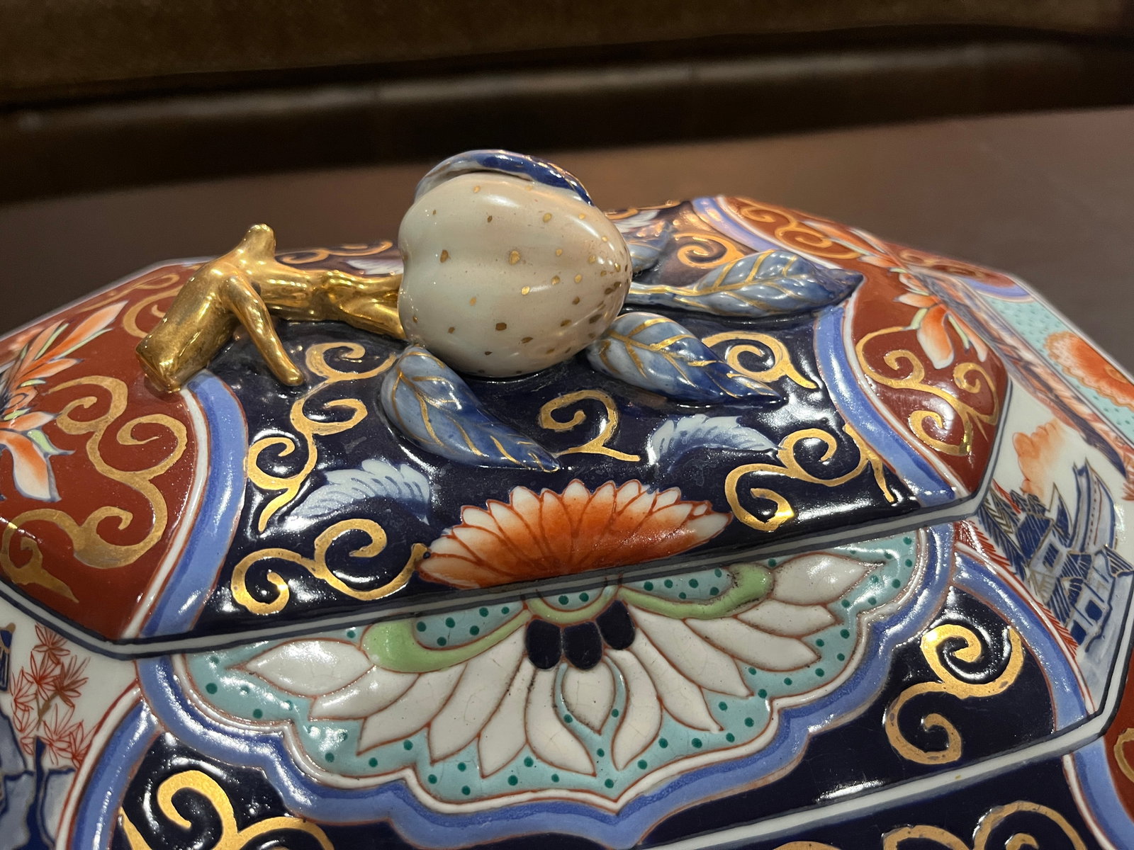 Vintage Mid Century Japanese Arita Style Moriage Enamel Decorative Serving Tureen - 2