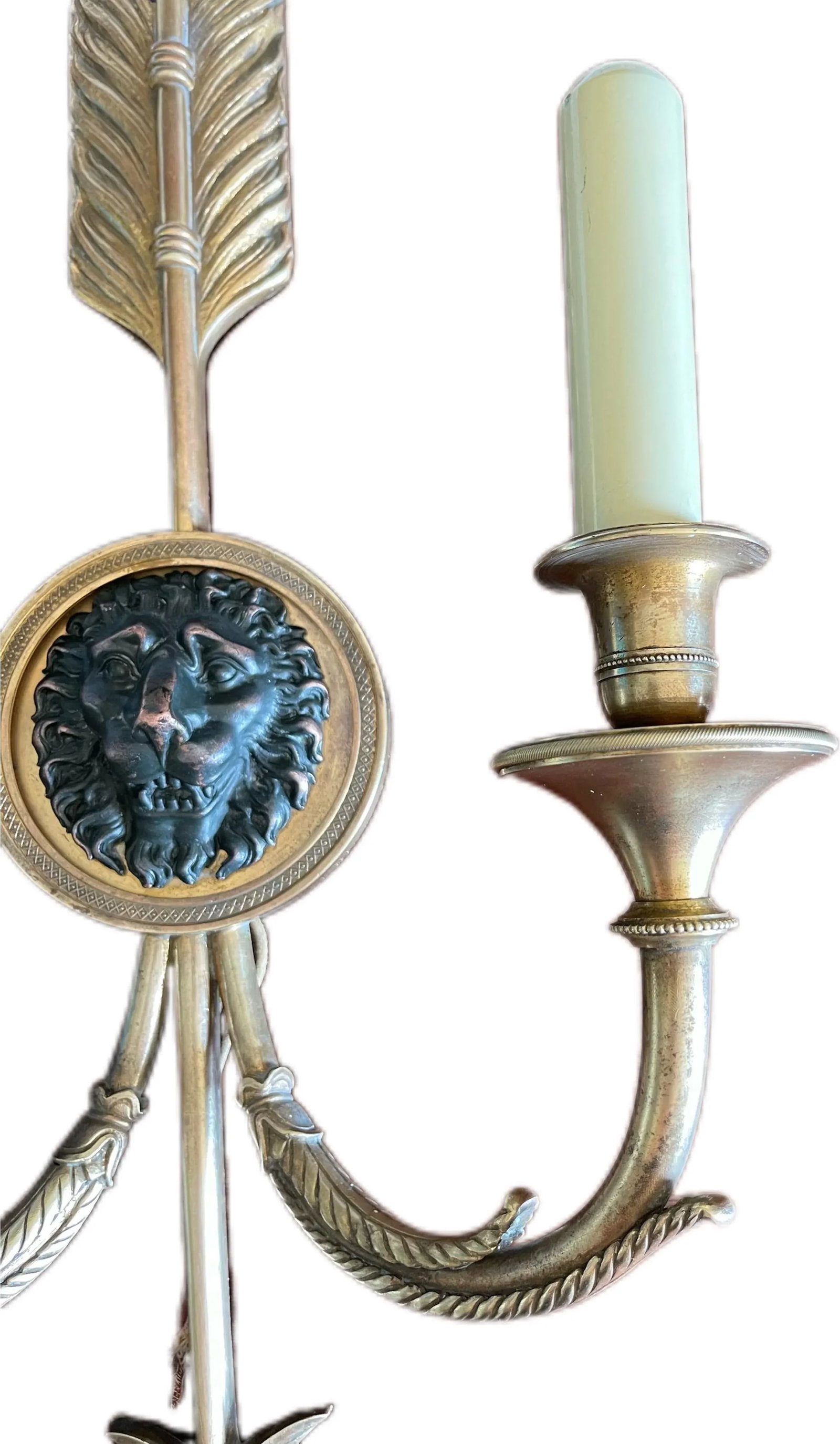 Early 20th Century French Bronze Empire Style With Lion Head and Arrow Sconce Light - 4