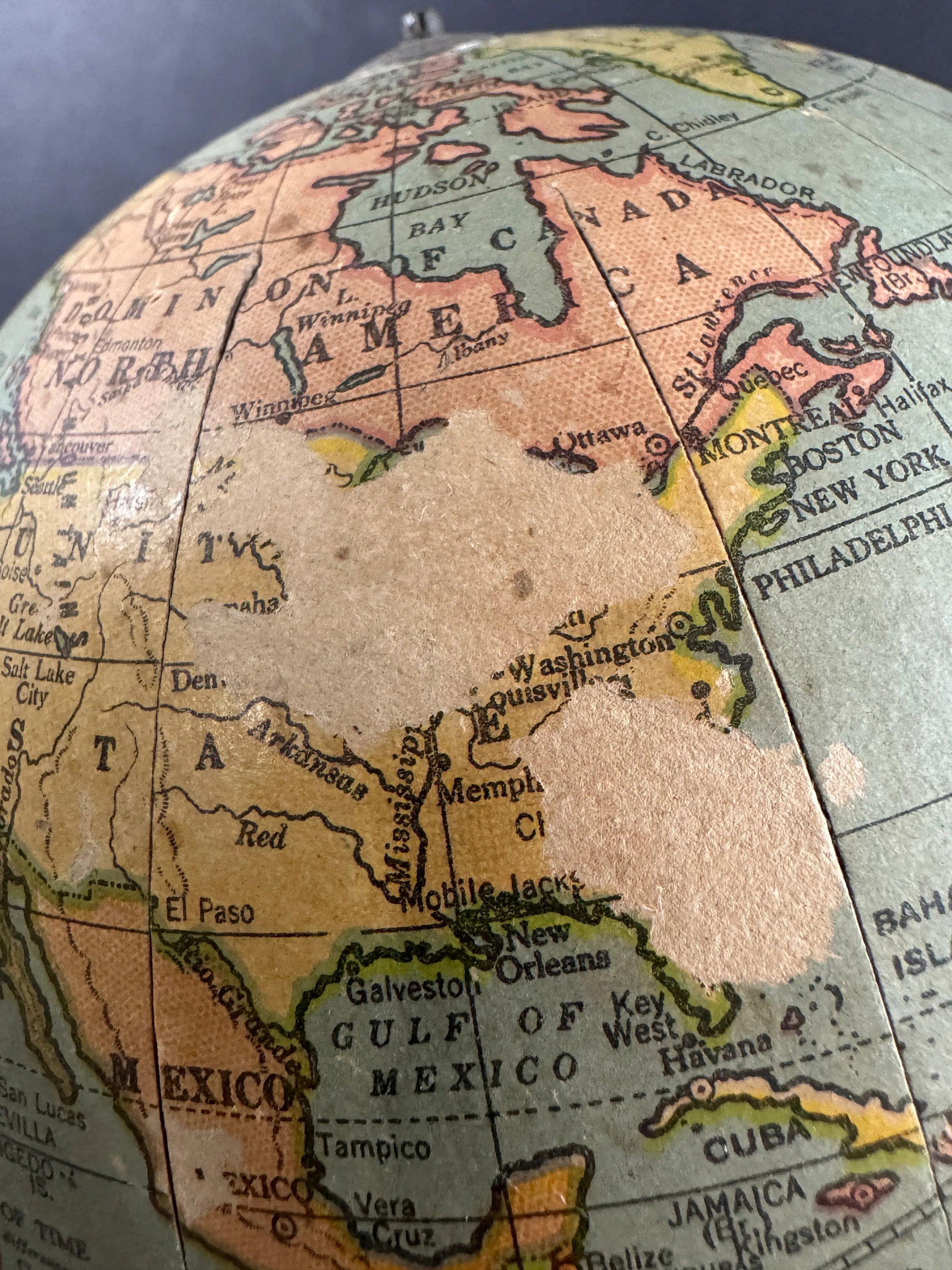 Antique 1909 Weber Costello Co. Peerless 6" Globe. - 6