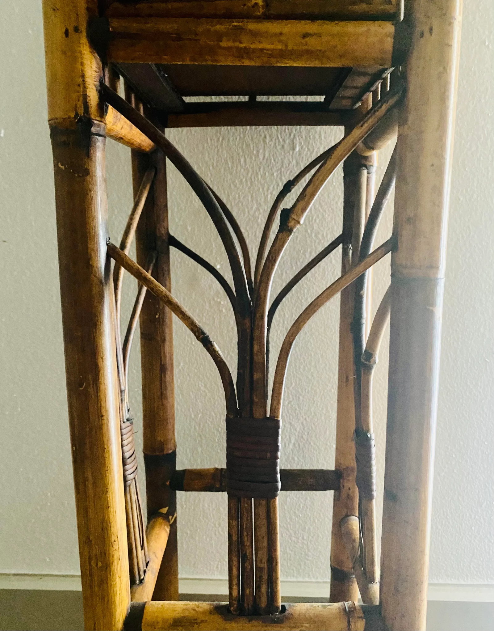 Vintage Tortoiseshell Rattan Plant Stand Side End Table With Drawer - 11