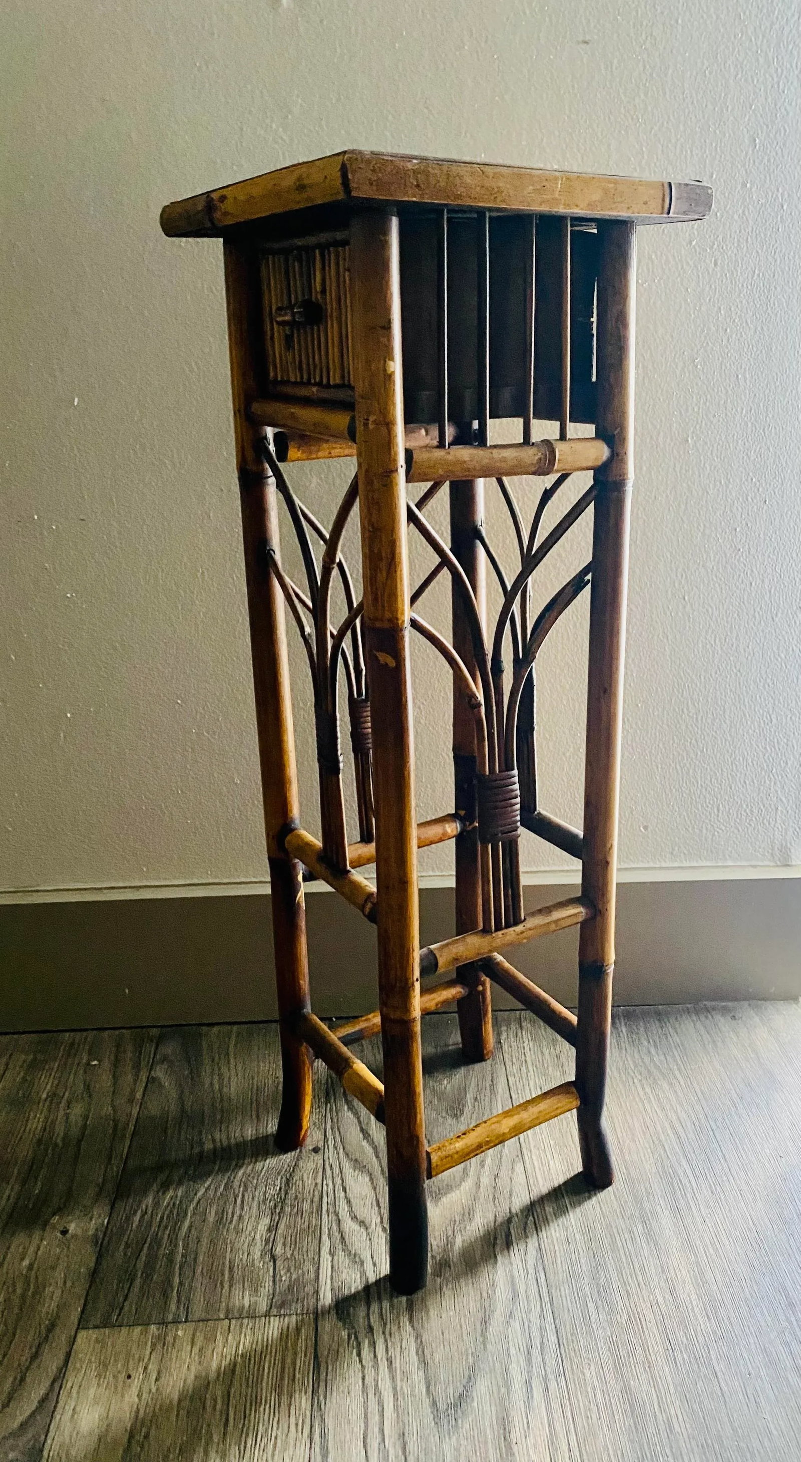 Vintage Tortoiseshell Rattan Plant Stand Side End Table With Drawer - 3