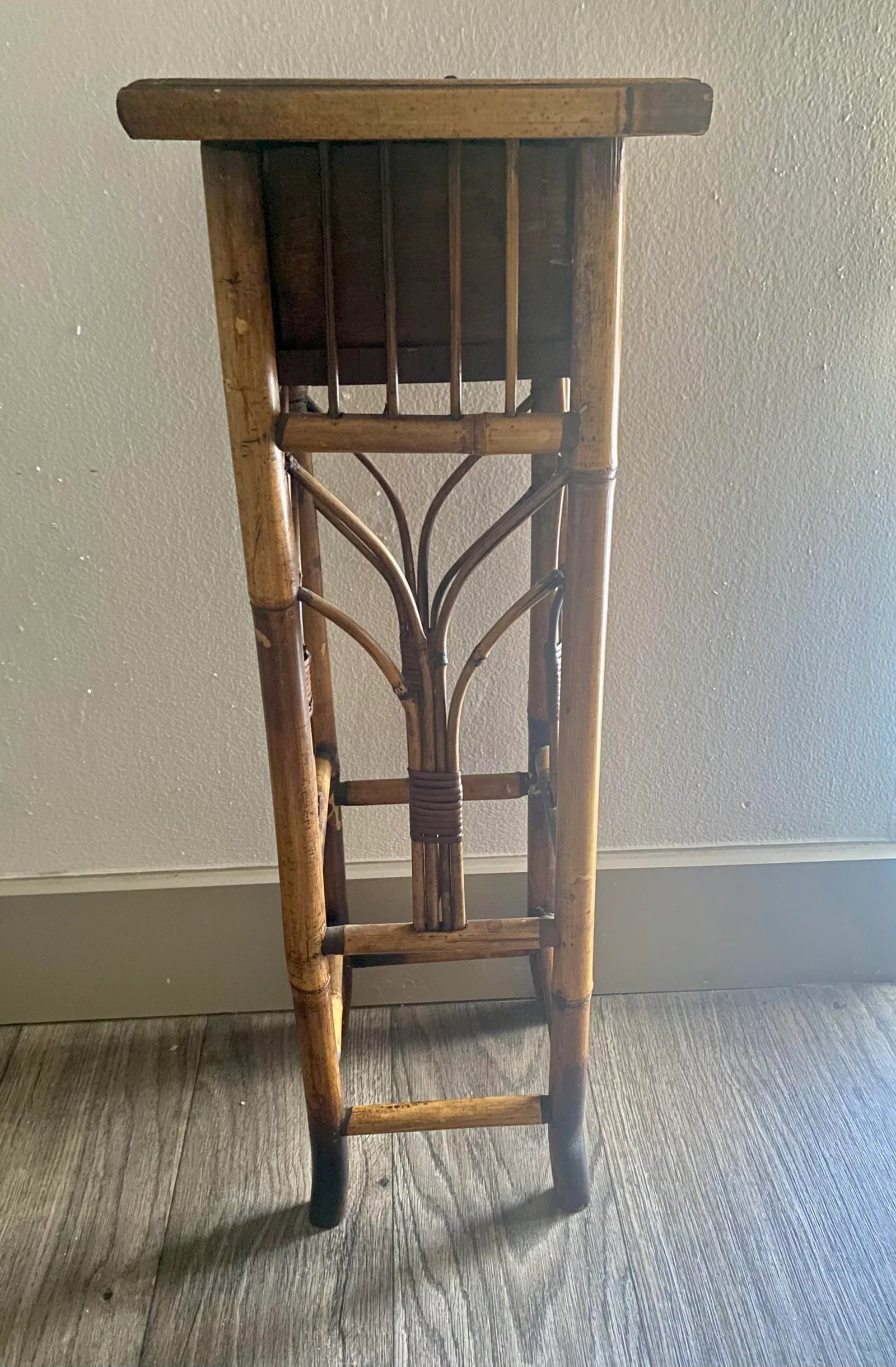 Vintage Tortoiseshell Rattan Plant Stand Side End Table With Drawer - 7