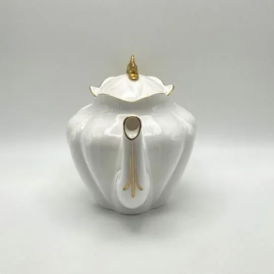 Mid 20th Century Shelley White & Gold Regency Dainty 4-Piece Tea Set With 4-Cup Teapot, Sugar, Cream - 5