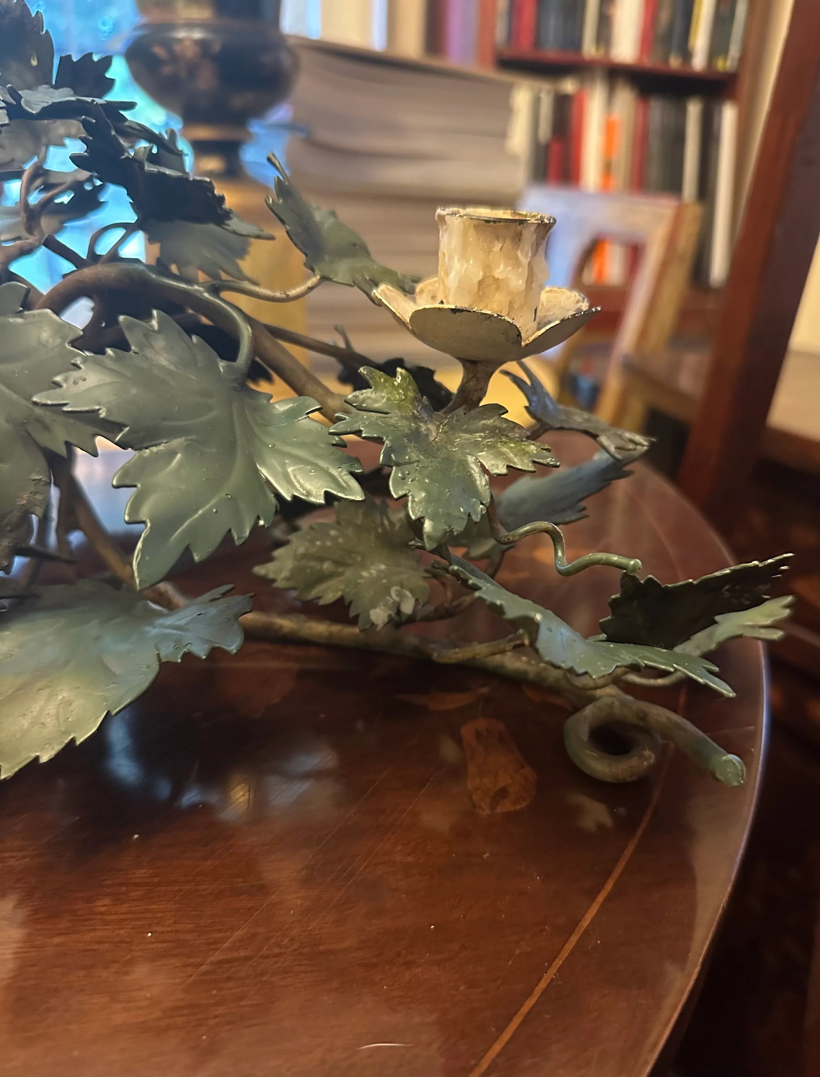 Pair of Mid-Century Italian Hand Painted Tole Vine 2-Cup Candleholders. - 15