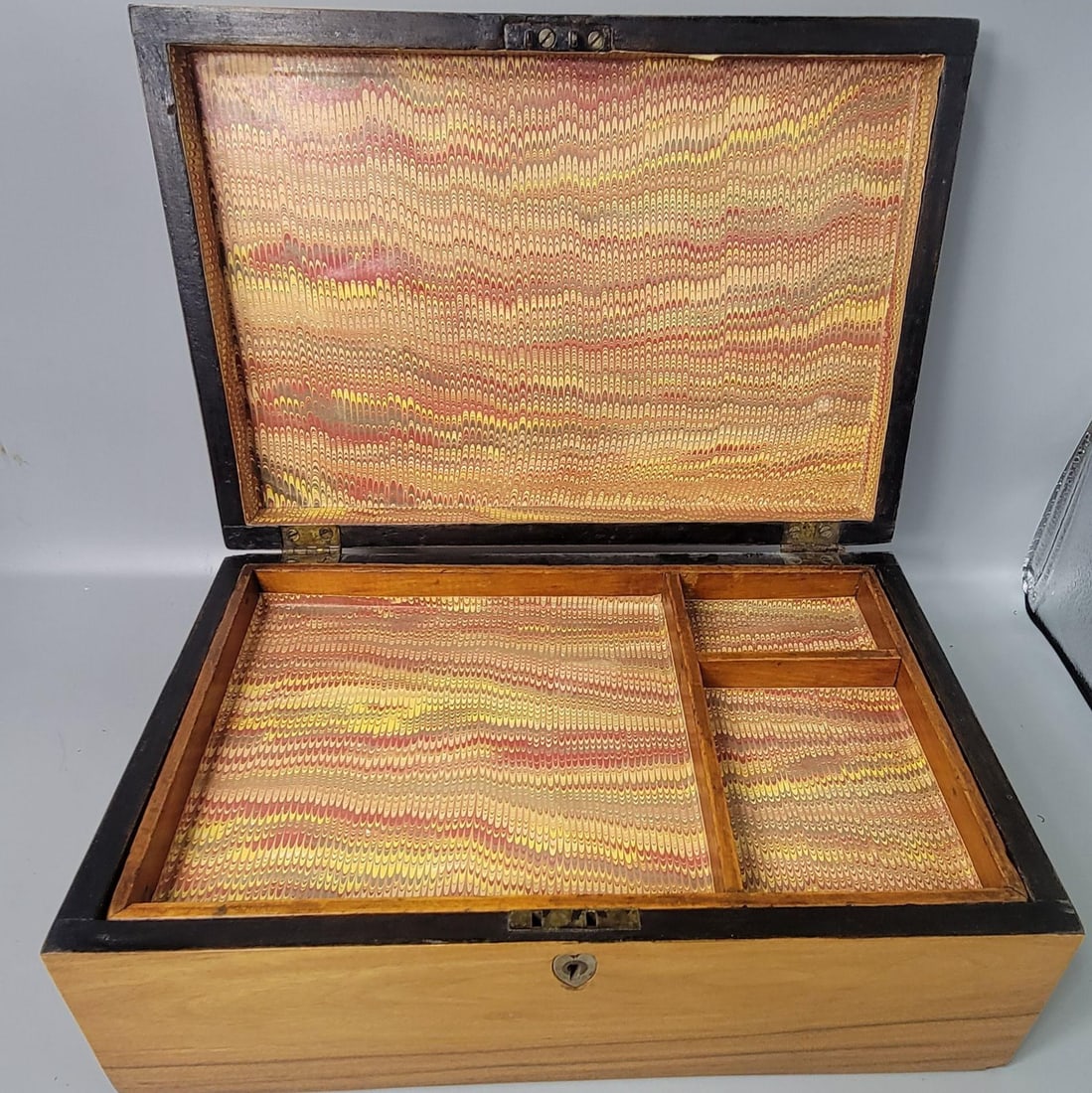 Late 19th Century Blonde Mahogany Lidded Box - 7