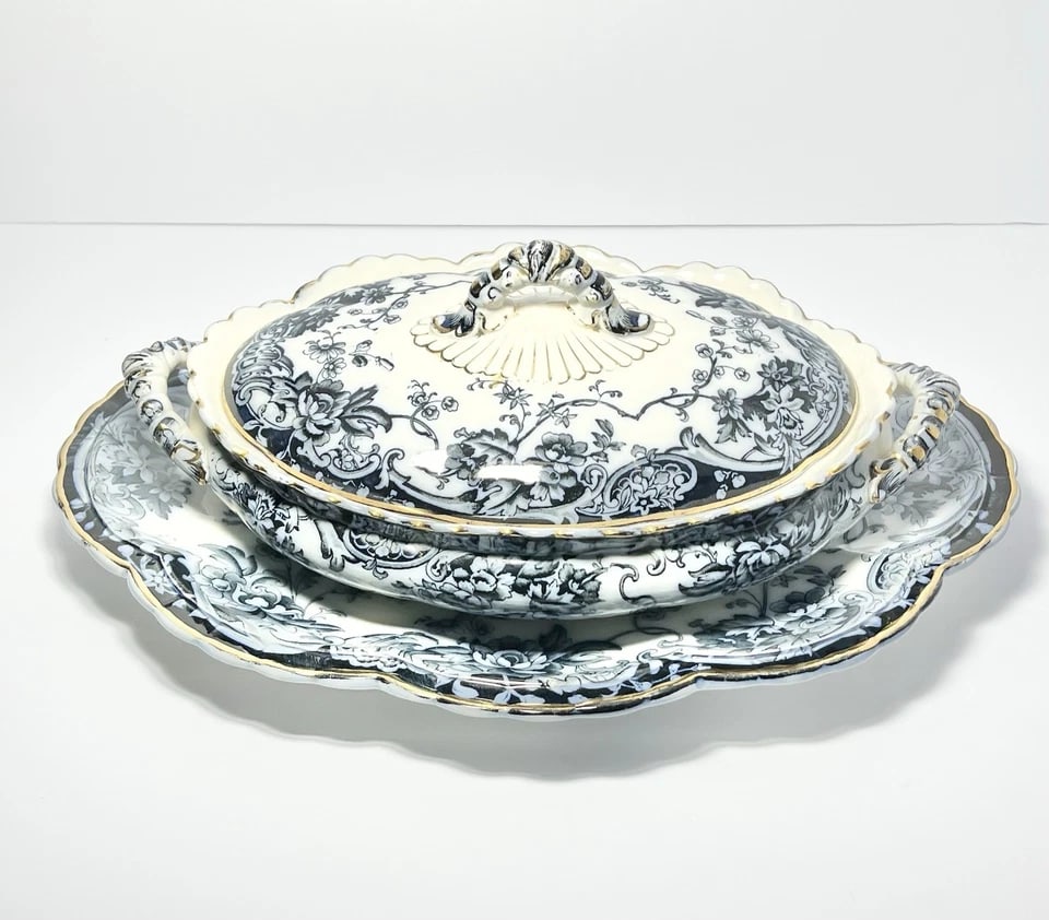 1890s Keeling & Co "Chatsworth" Flow Blue Serving Vegetable Bowl & Underplate - 2
