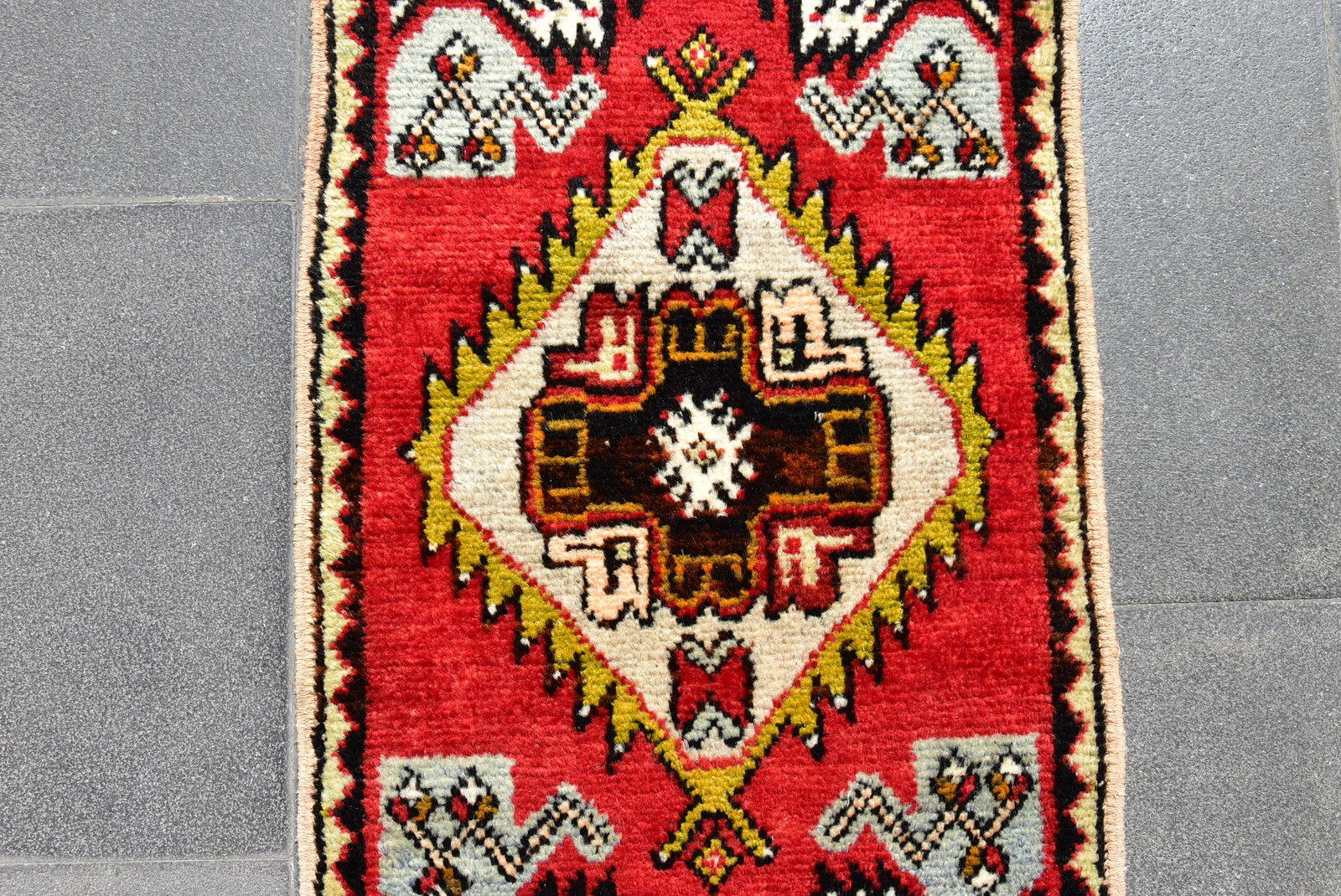 1950s Vintage Turkish Handmade Oushak Doormat Rug - 6
