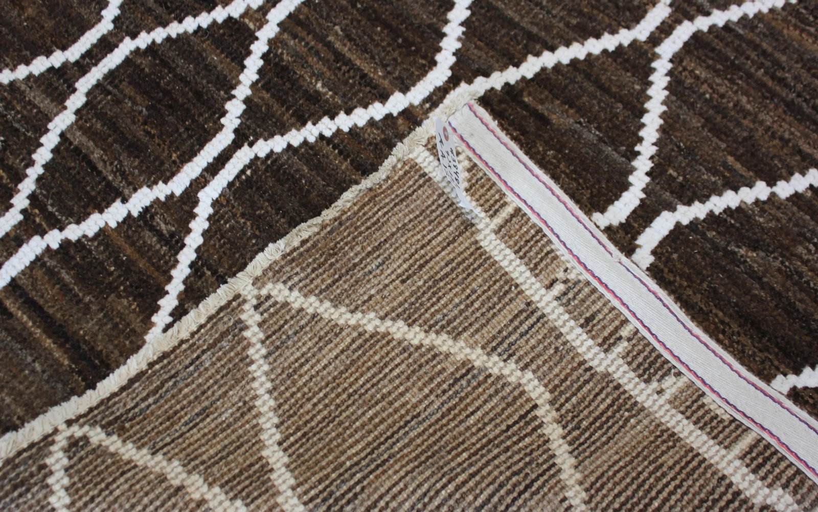 Hand Knotted Navajo Design Wool Rug. 9'3" X 12" - 2