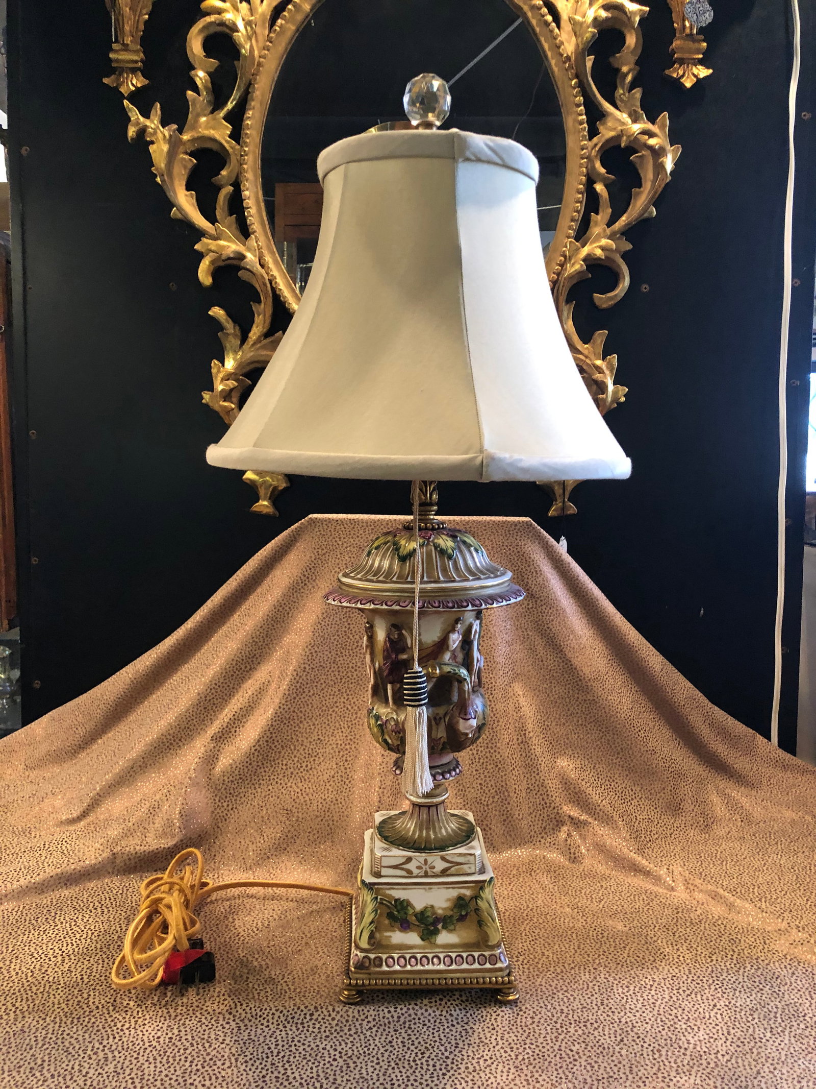 Vintage Italian Porcelain Figural Hand Painted Gilt Table Lamp With Shade - 3