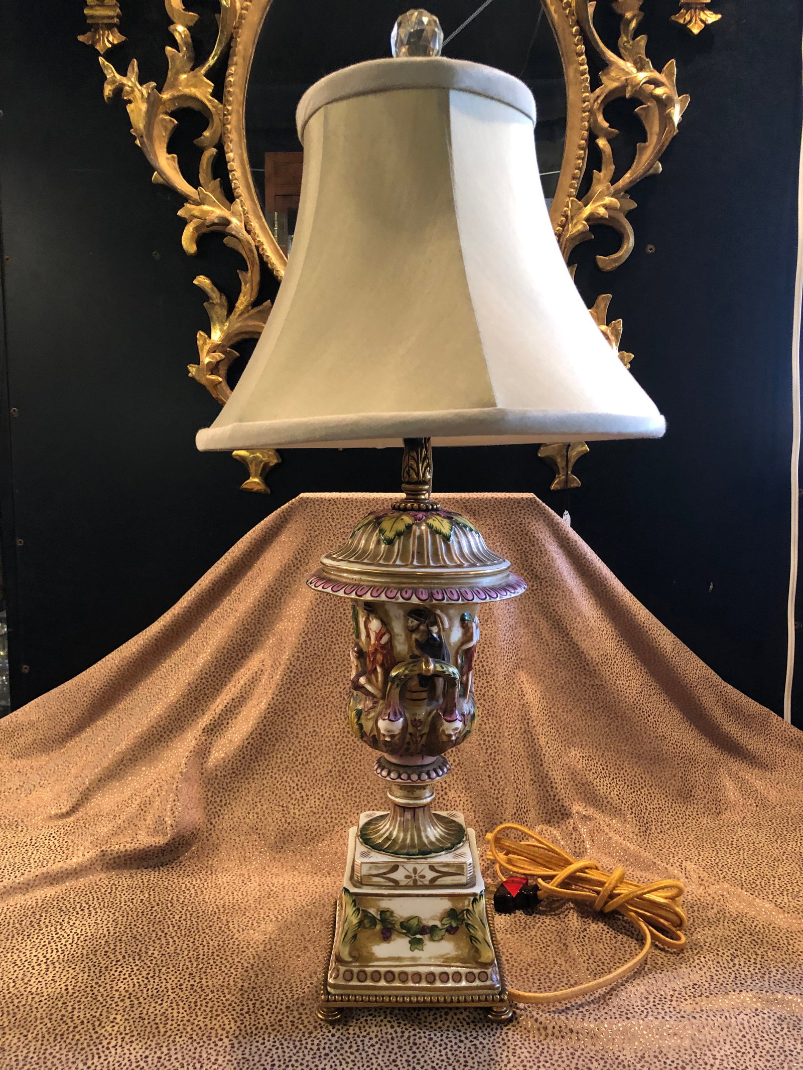 Vintage Italian Porcelain Figural Hand Painted Gilt Table Lamp With Shade - 5