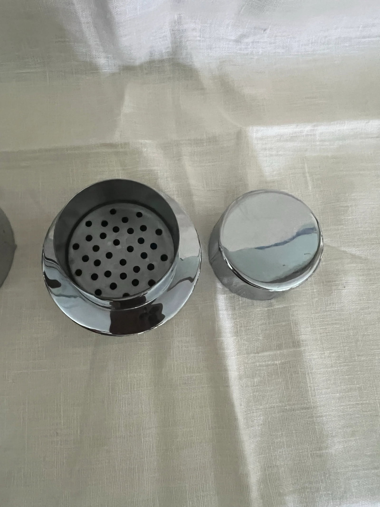 1930s Art Deco Skyscraper Chrome Cocktail Shaker by Norman Bel Geddes for Revere - 3