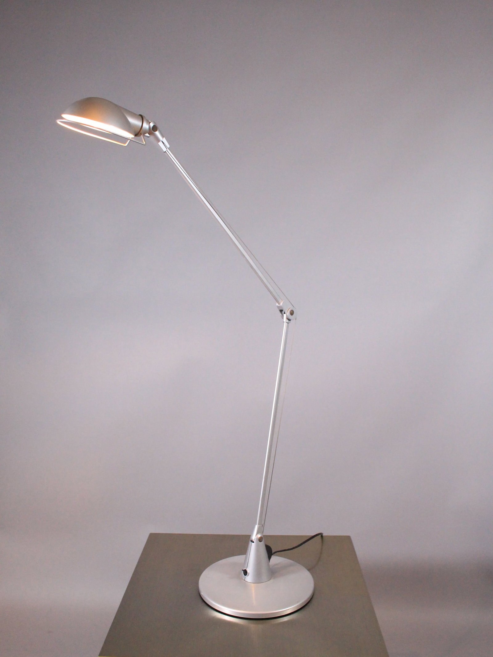 1990s Artemide Rodope Zed Articulated Table Lamp - 3